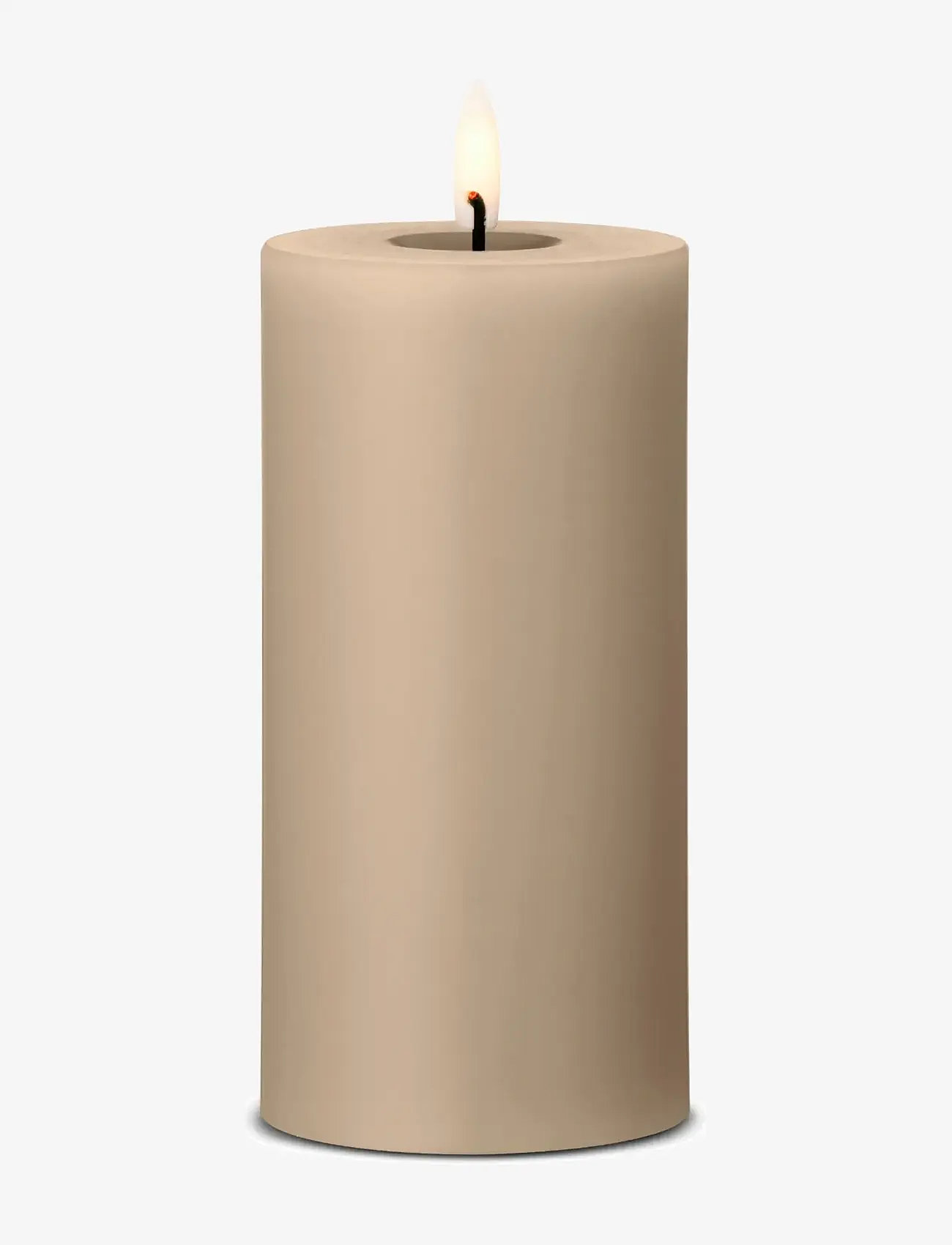 ester & erik - LED pillar candle 15cm - 18 nougat note - 0