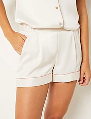 Etam - Gia Short Pyjama Bottom - piżamy - off-white - 3