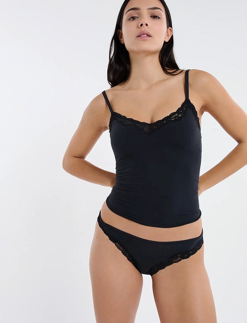 Etam - PURE SOFT LACE - TANGA - stringtrusser - black - 2