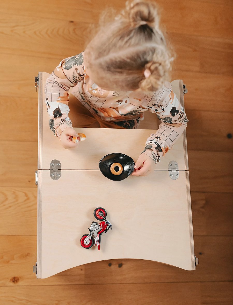 Ette Tete - STEP'n'SIT® Helper Tower - Table - læringsstårn - wooden/brass - 0
