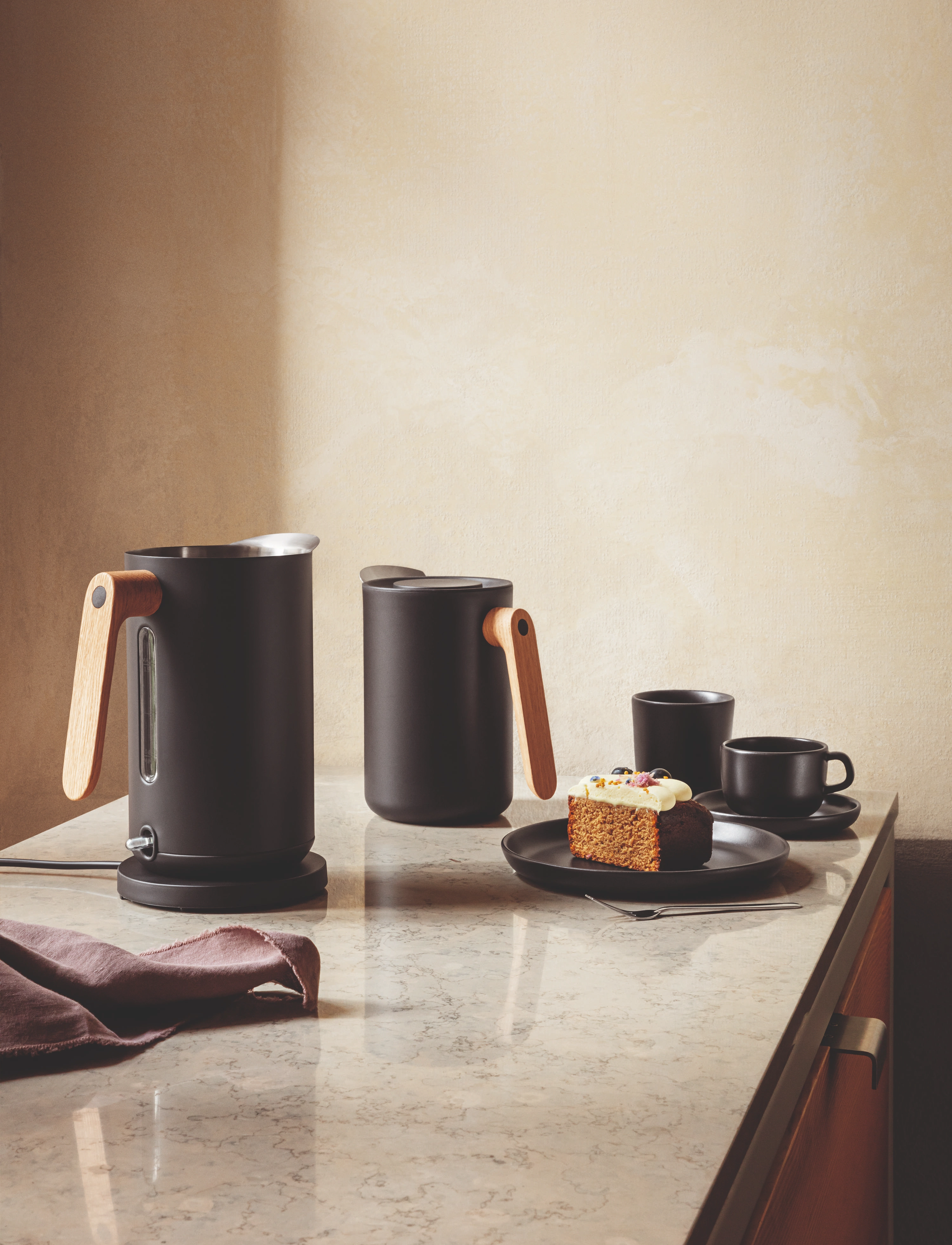 Eva Solo Termokande 1,0L Nordic Kitchen, 1 L, Jugs & Carafes, Schwarz - Thermal Homeware