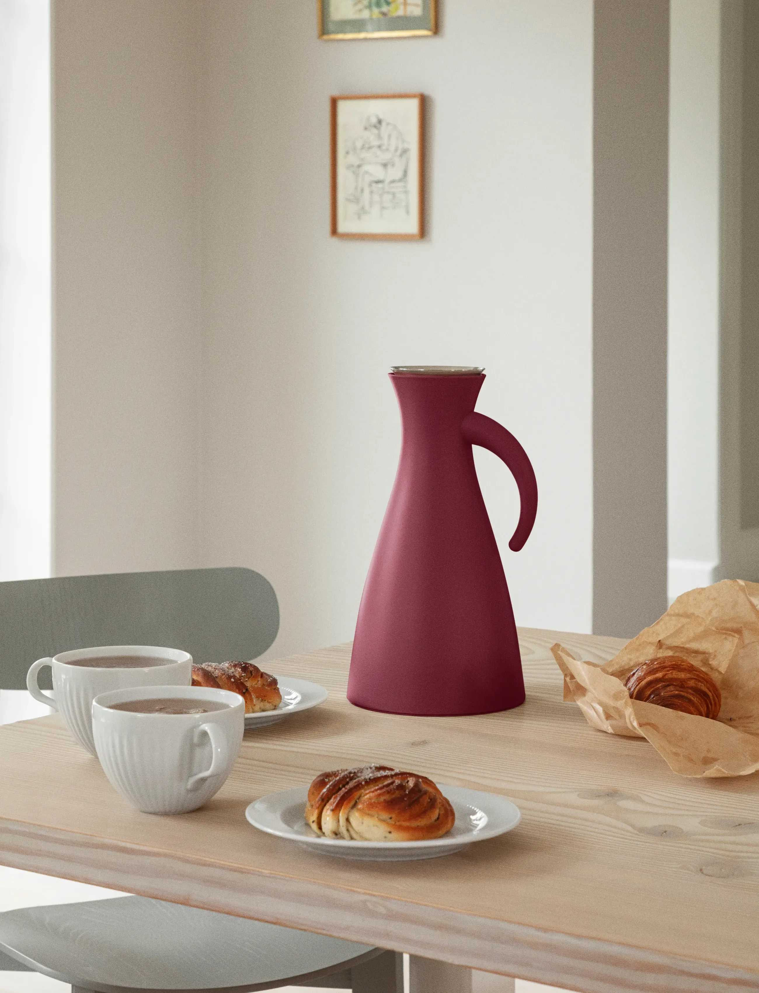 Eva Solo Vacuum Jug 1.0 L Ruby, 1 L, Jugs & Carafes, Burgunderrot - Thermal Homeware
