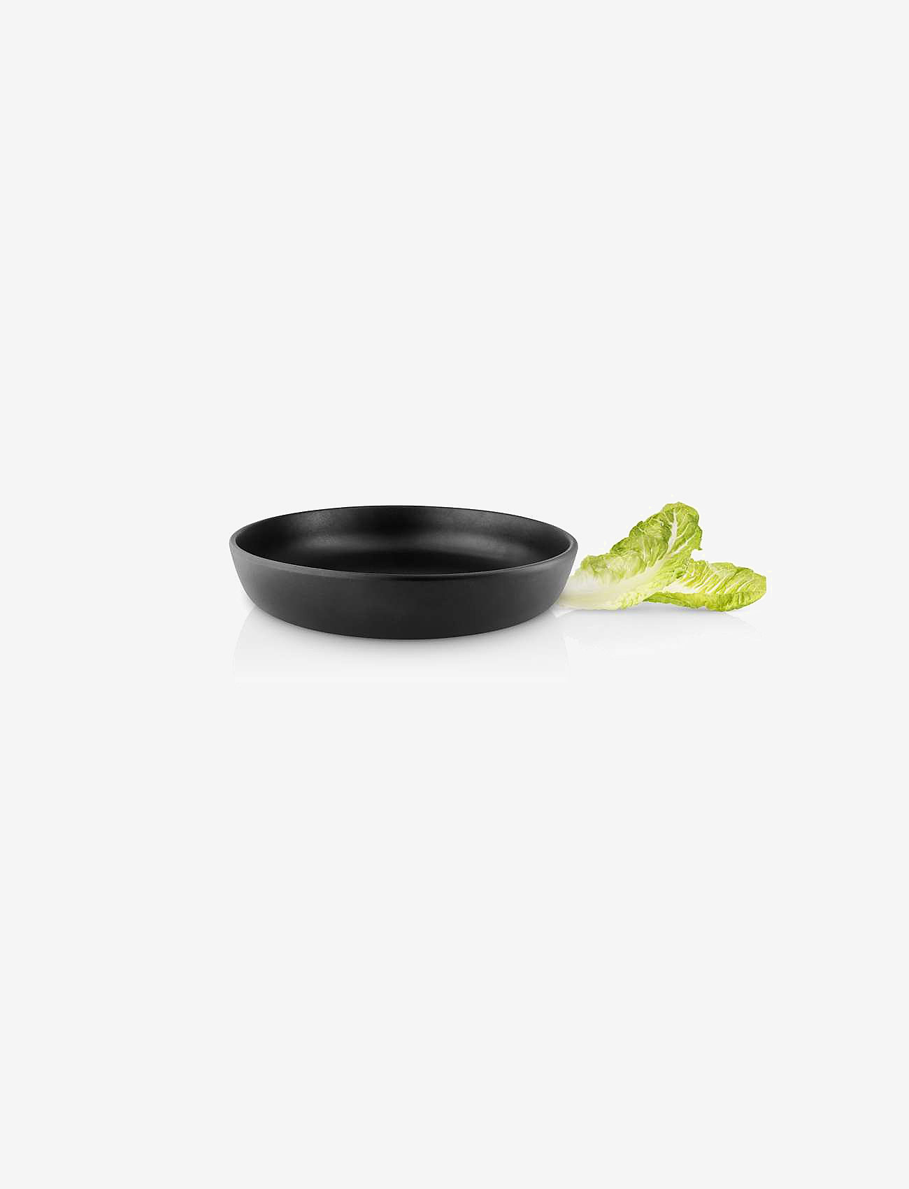 Eva Solo - Nordic kitchen shallow salad bowl Ø25 cm - salatschüsseln - black - 1