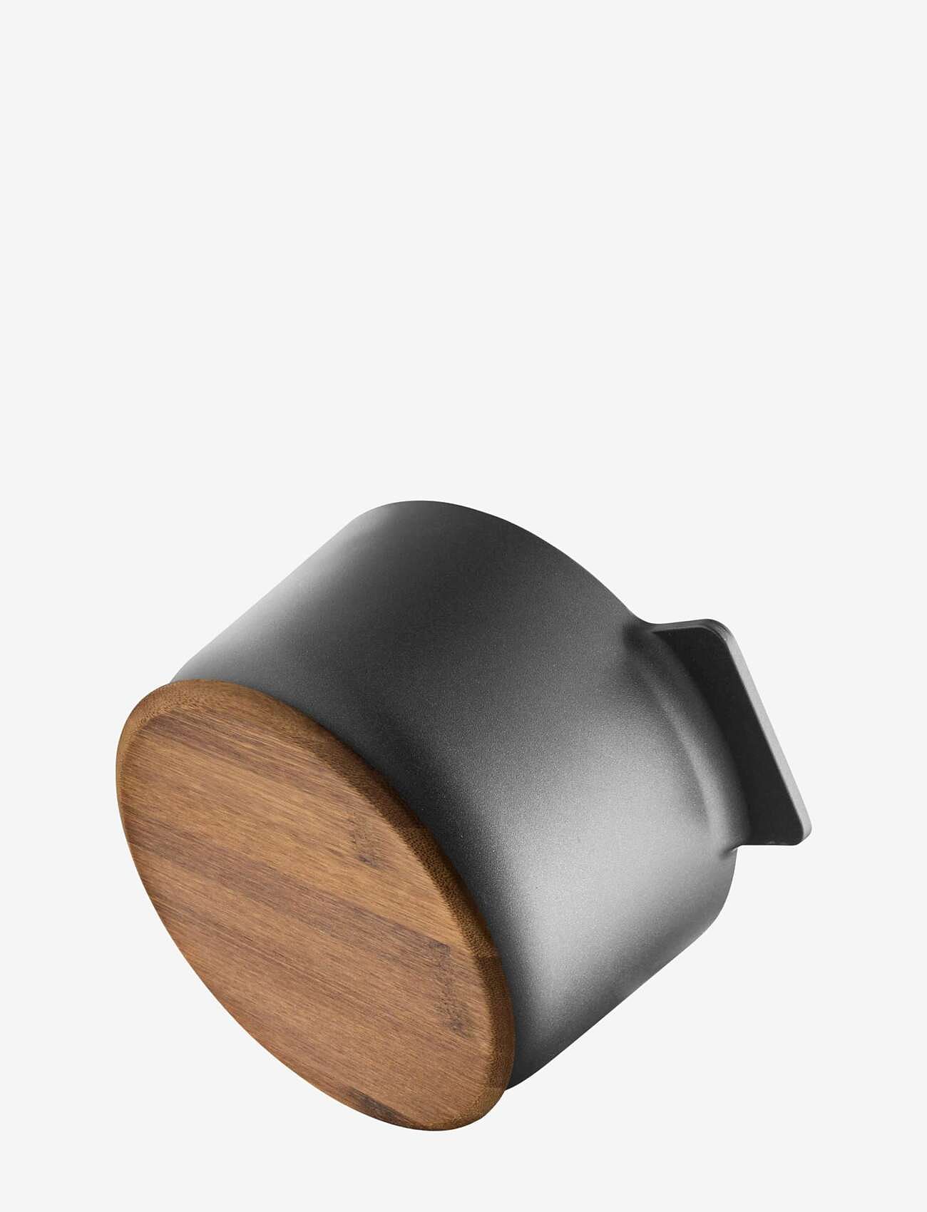 Eva Solo - Nordic kitchen Magnetic Trivet round - wood - 4