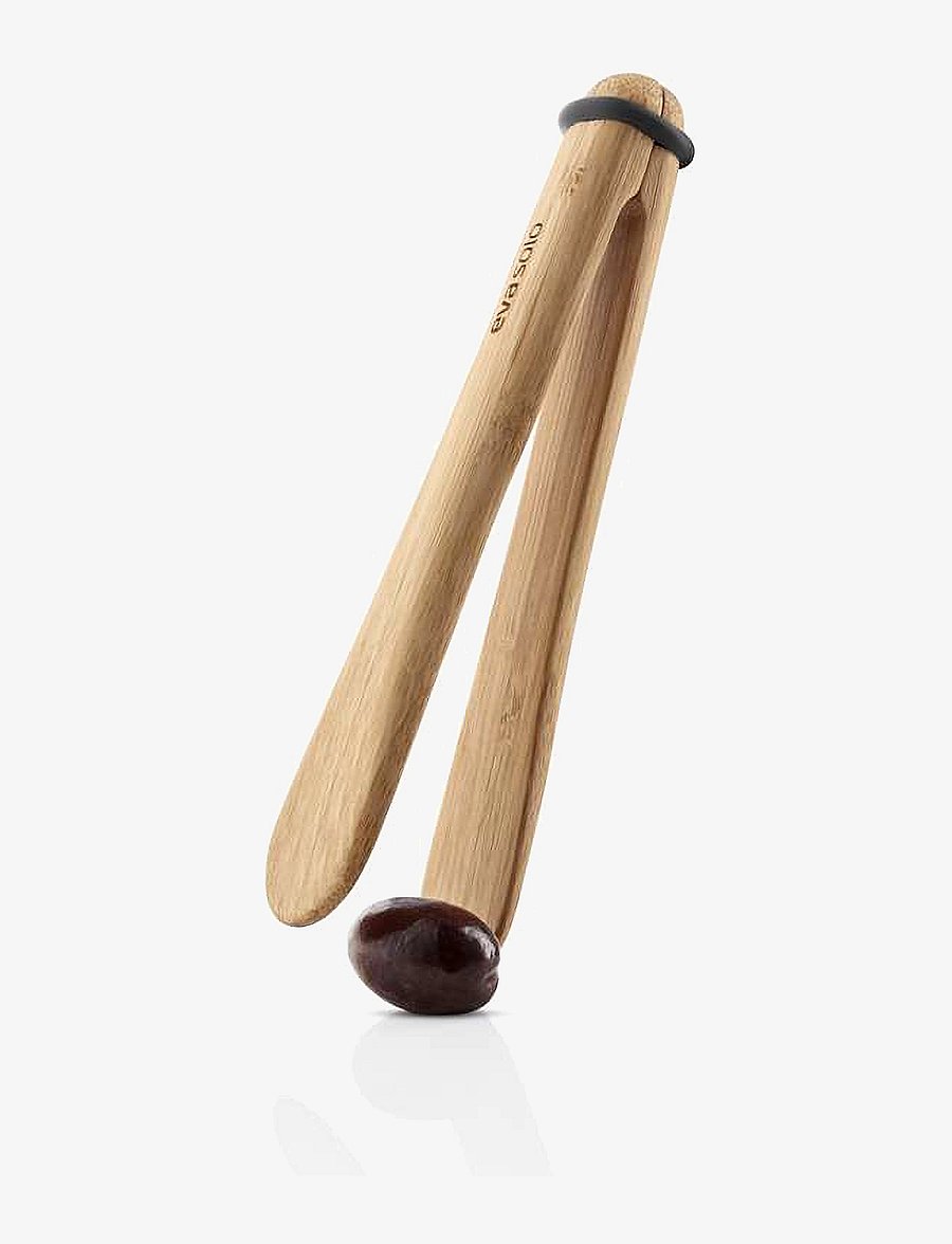 Eva Solo - Nordic kitchen charcuterie tongs - wood - 2