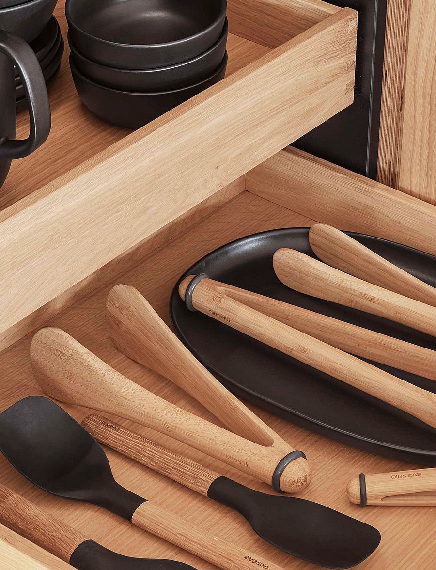 Eva Solo - Nordic kitchen serving spoon large - serveerimislusikad - black - 0