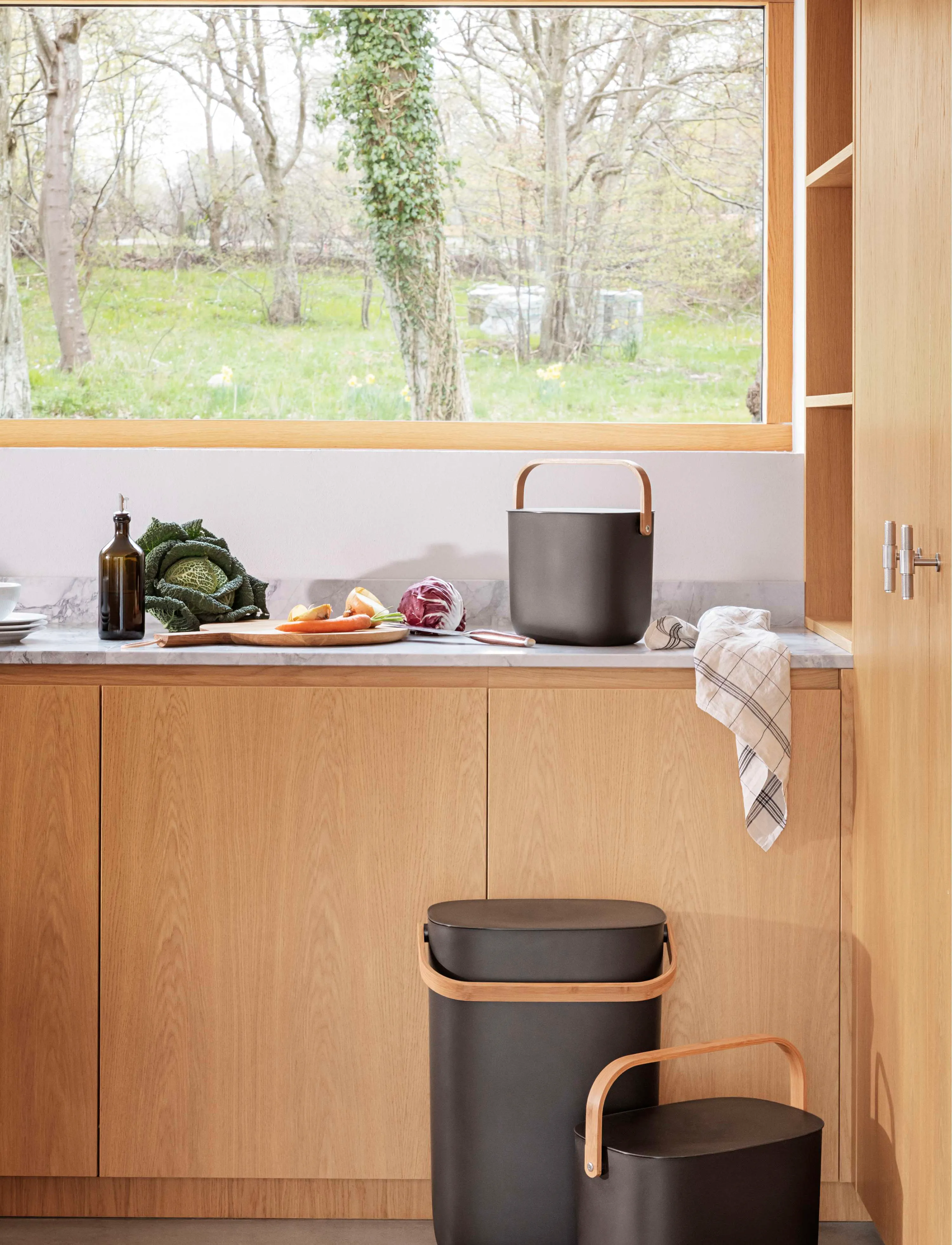 Eva Solo Reflect Affaldssorteringsspand 33 L, Storage, Schwarz - Paper Bins, Homeware