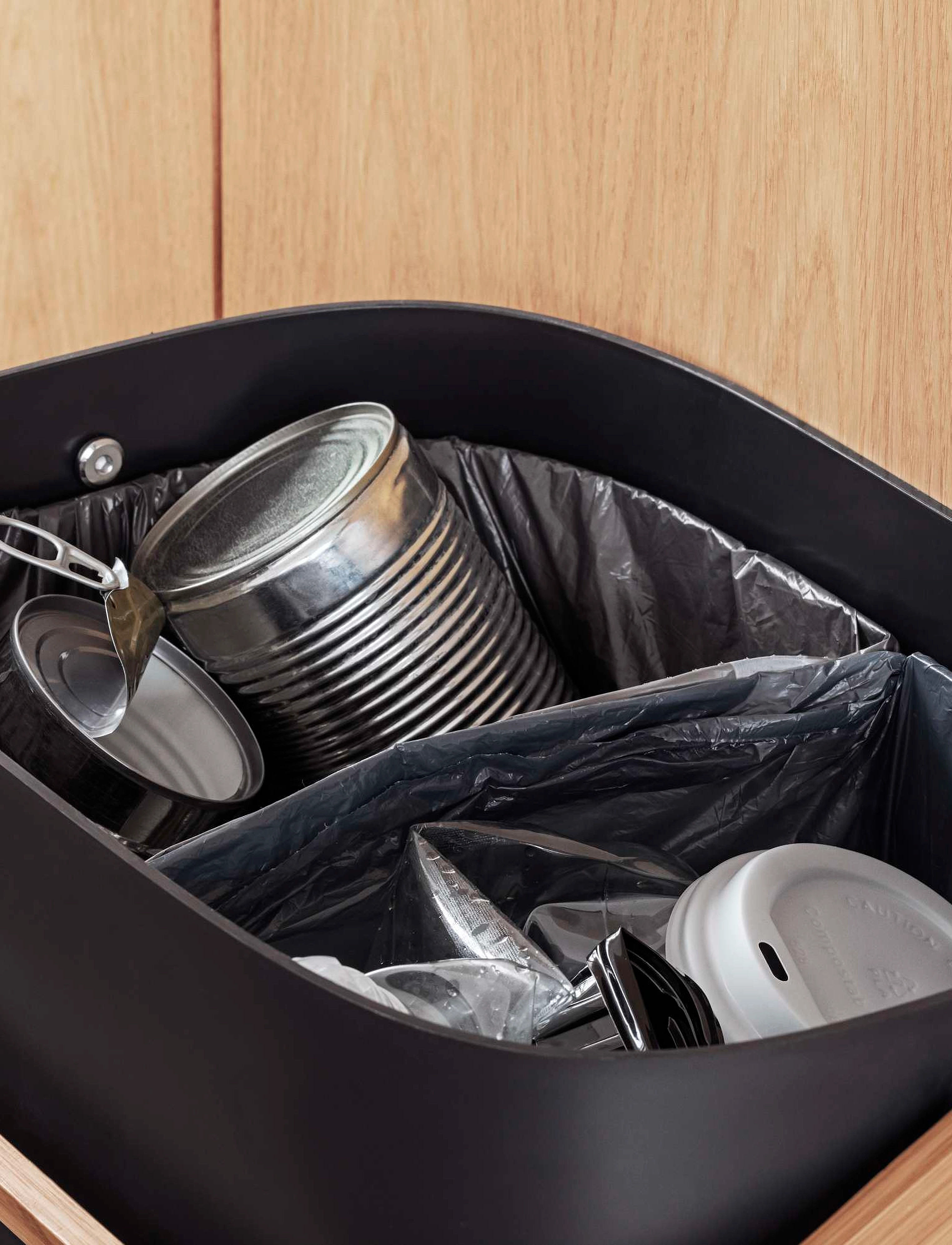 Eva Solo - Reflect Recycling waste bin - paper bins - black - 5