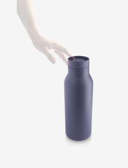 Eva Solo - Urban thermo flask 0.5l Violet blue - najniższe ceny - violet blue - 2