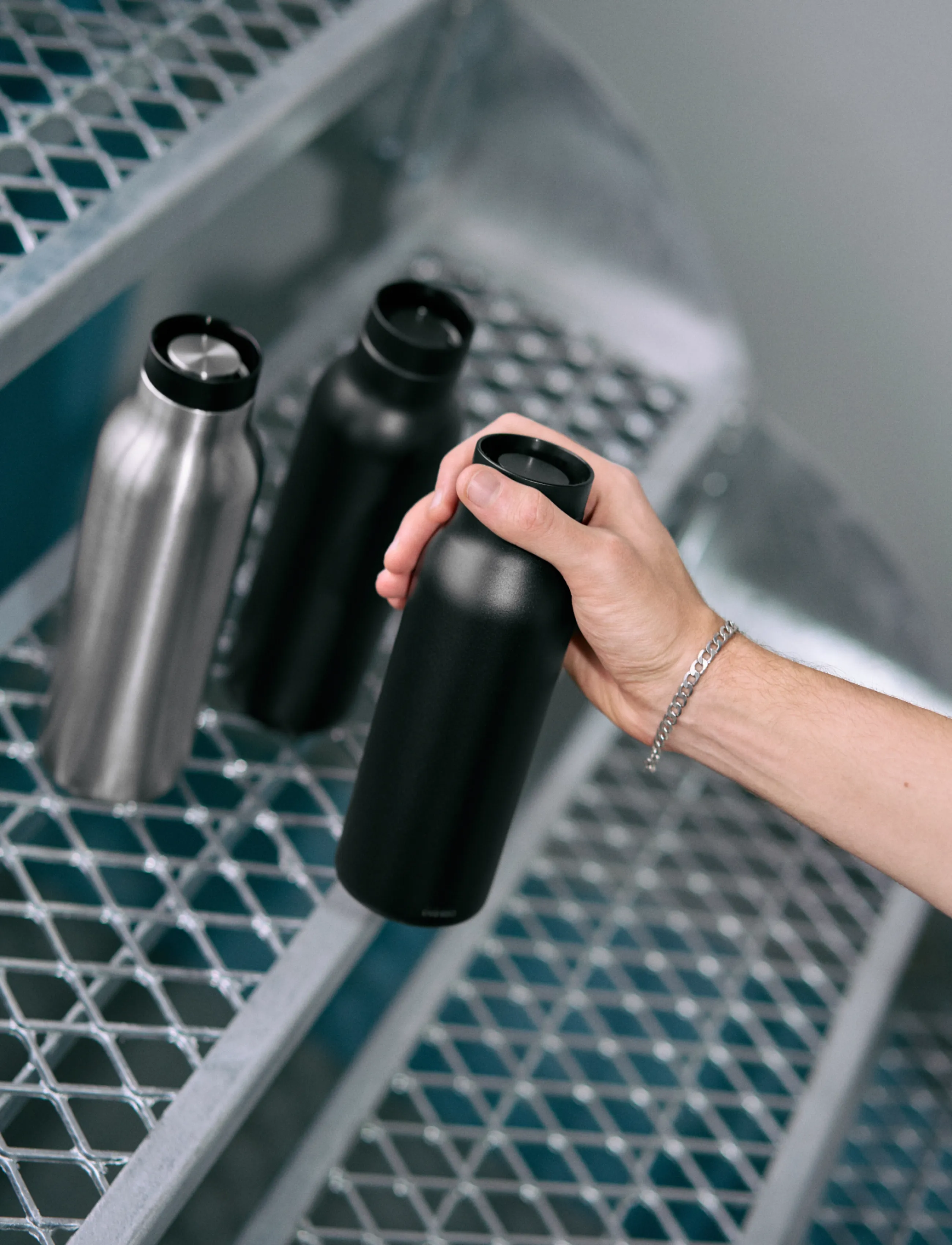 Eva Solo - Urban thermo flask 0.7 l Steel/Black - termopudelid - black, steel - 4
