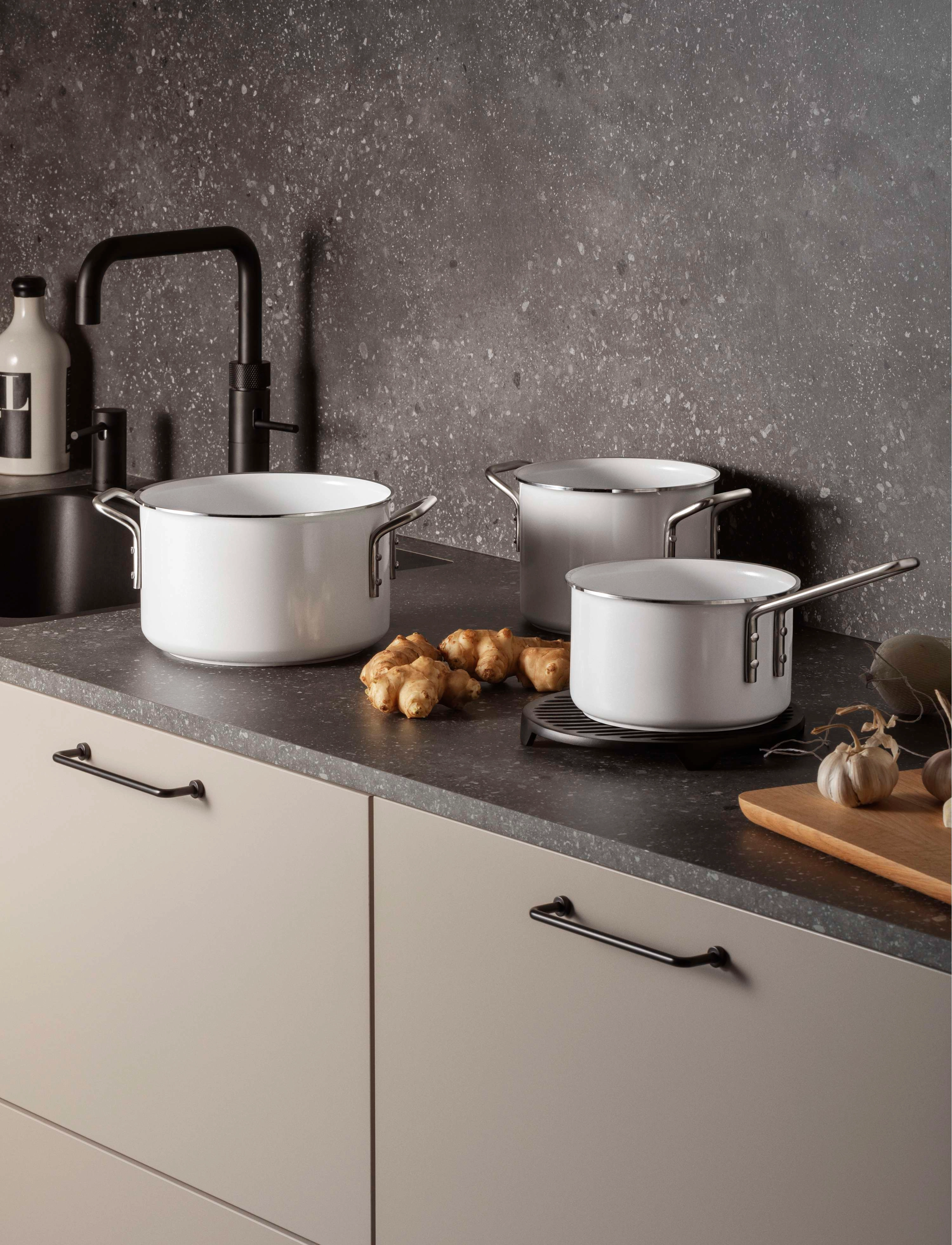 Eva Trio White Line Kasserolle 1,8 L 16 Cm Keramisk Slip-Let , 1.8 L, Pots & Pans, Weiß - Casserole Dishes, Homeware
