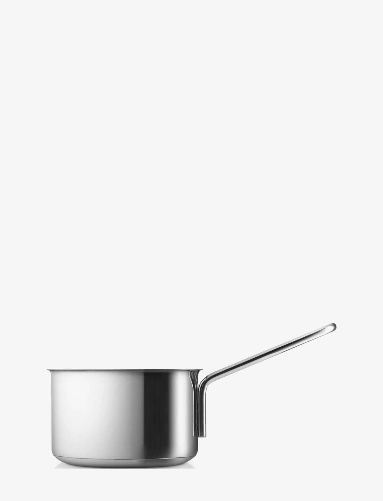 Eva Trio - Stainless Steel Saucepan 1.1 l 13 cm - stieltöpfe - polished steel - 2