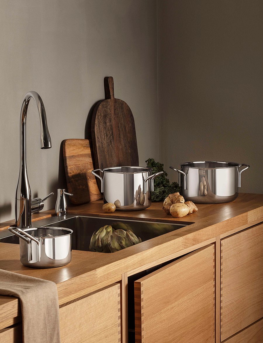 Eva Trio - Stainless Steel Saucepan 1.1 l 13 cm - kastrulid - polished steel - 0