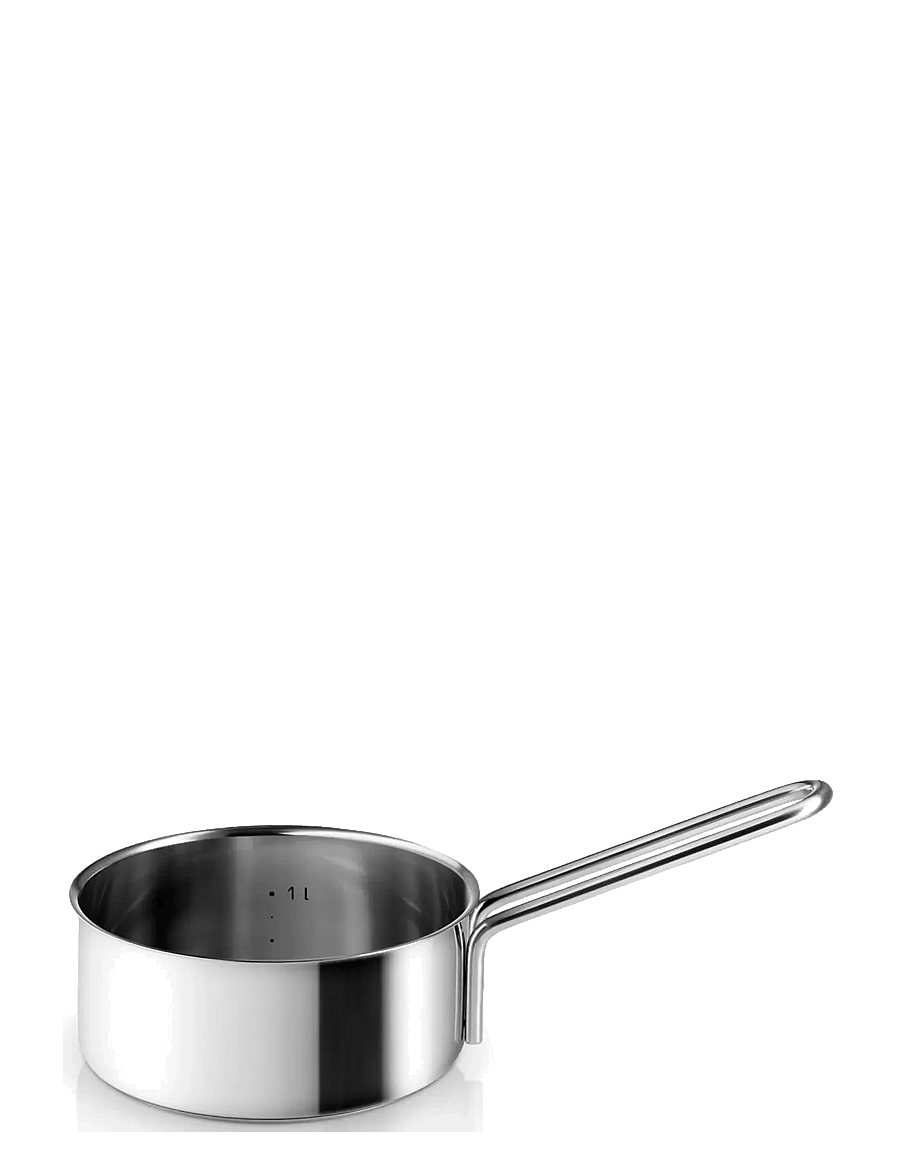 Eva Trio - Stainless Steel Sauté saucepan 1.3 l 16 cm - kastmepotid ja -pannid - polished steel - 1
