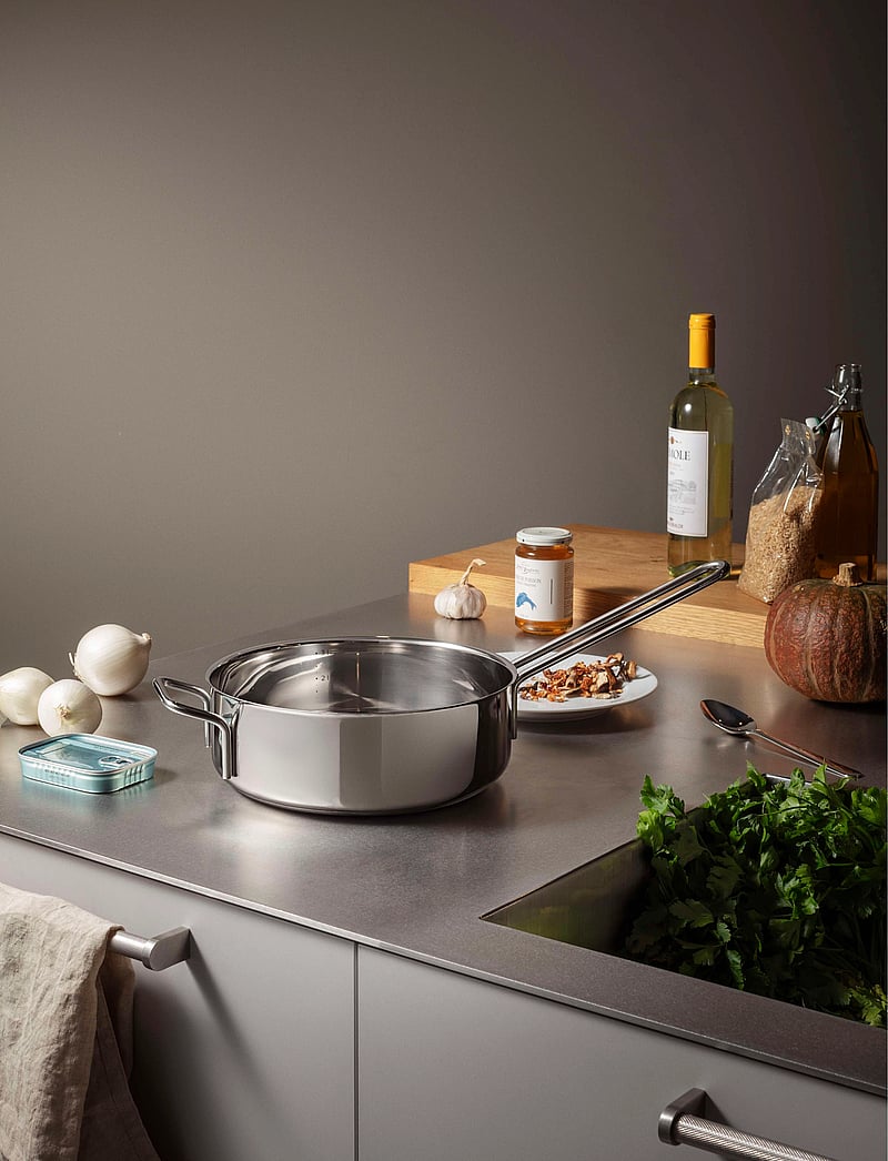 Eva Trio - Stainless Steel Sauté pan 24 cm - fait-tout et sauteuses - polished steel - 3