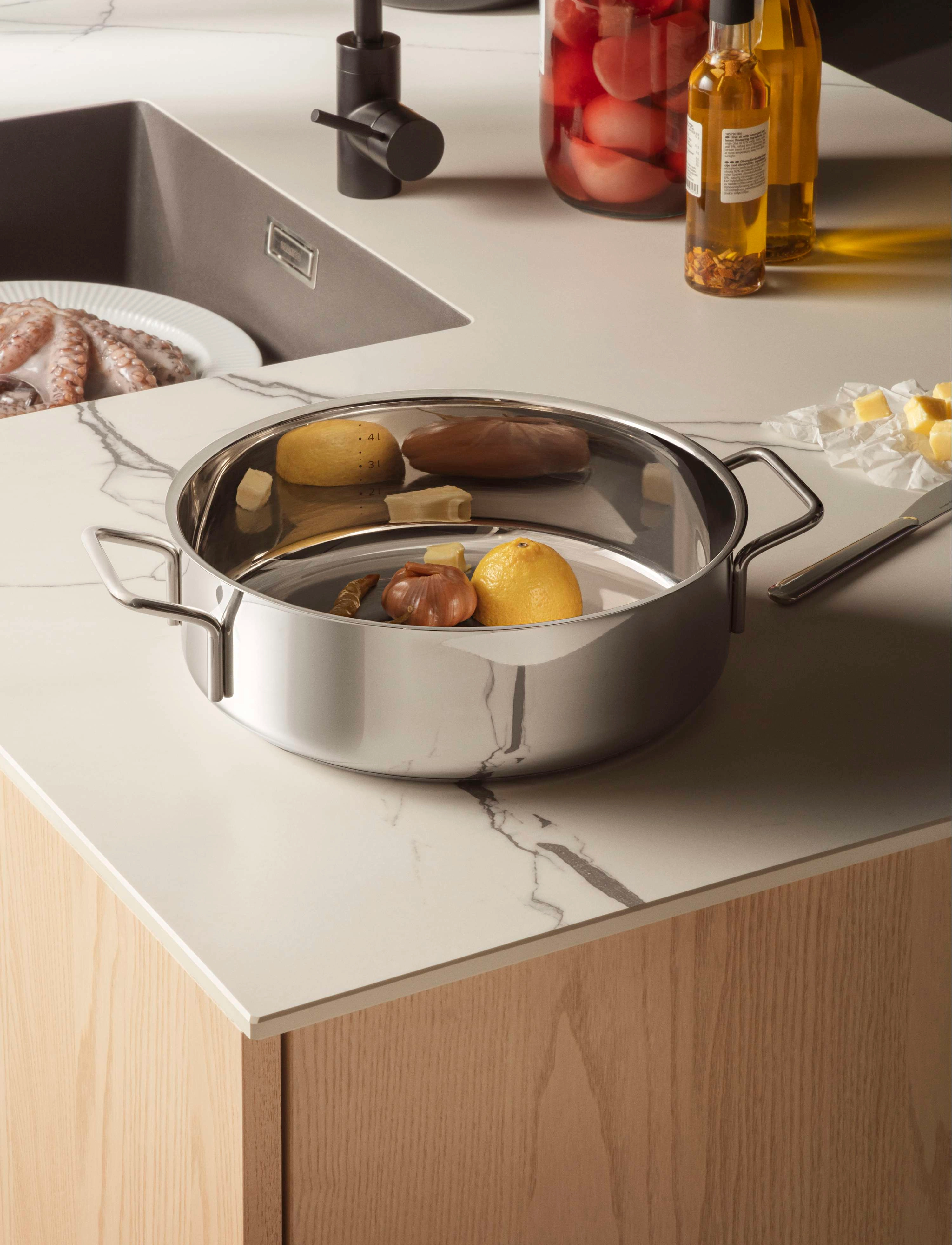 Eva Trio - Stainless Steel Sauté pot 28 cm - polished steel - 4