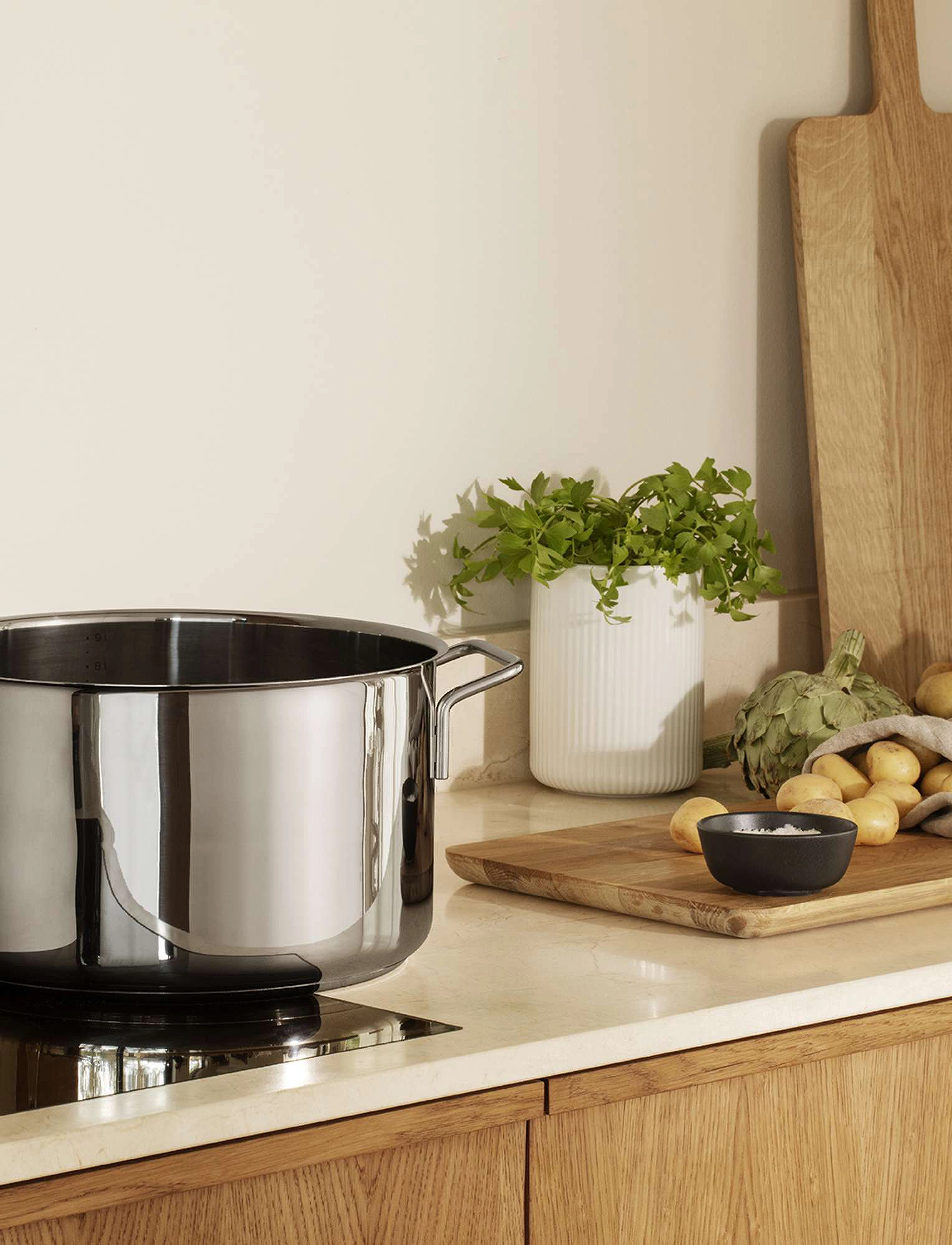 Eva Trio Stainless Steel Gryde 9 L 28 Cm, L, Pots & Pans, Silber - Casserole Dishes, Homeware