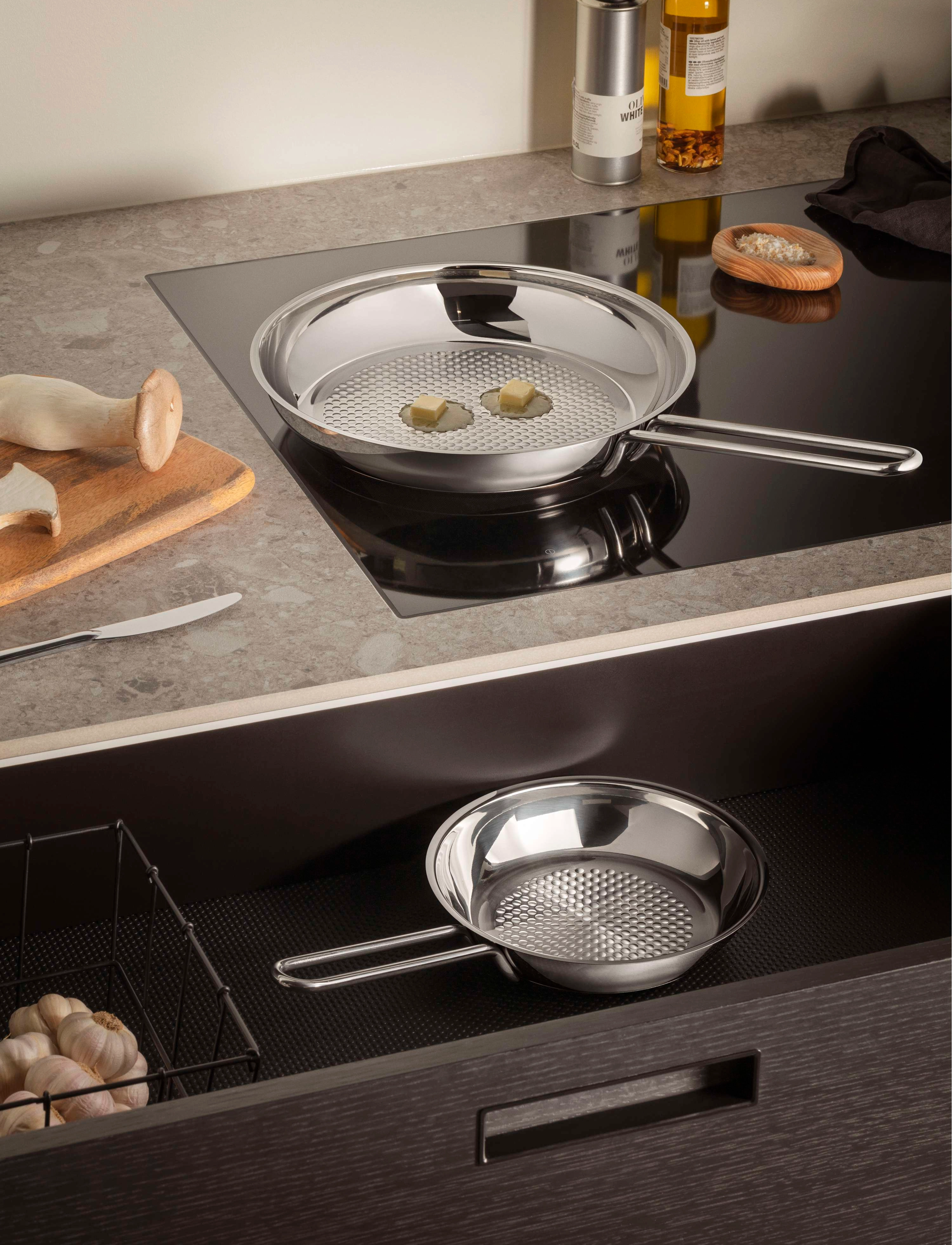 Eva Trio Stainless Steel Stegepande 28 Cm Honeycomb, Ø cm, Pots & Pans, Silber - Frying Homeware