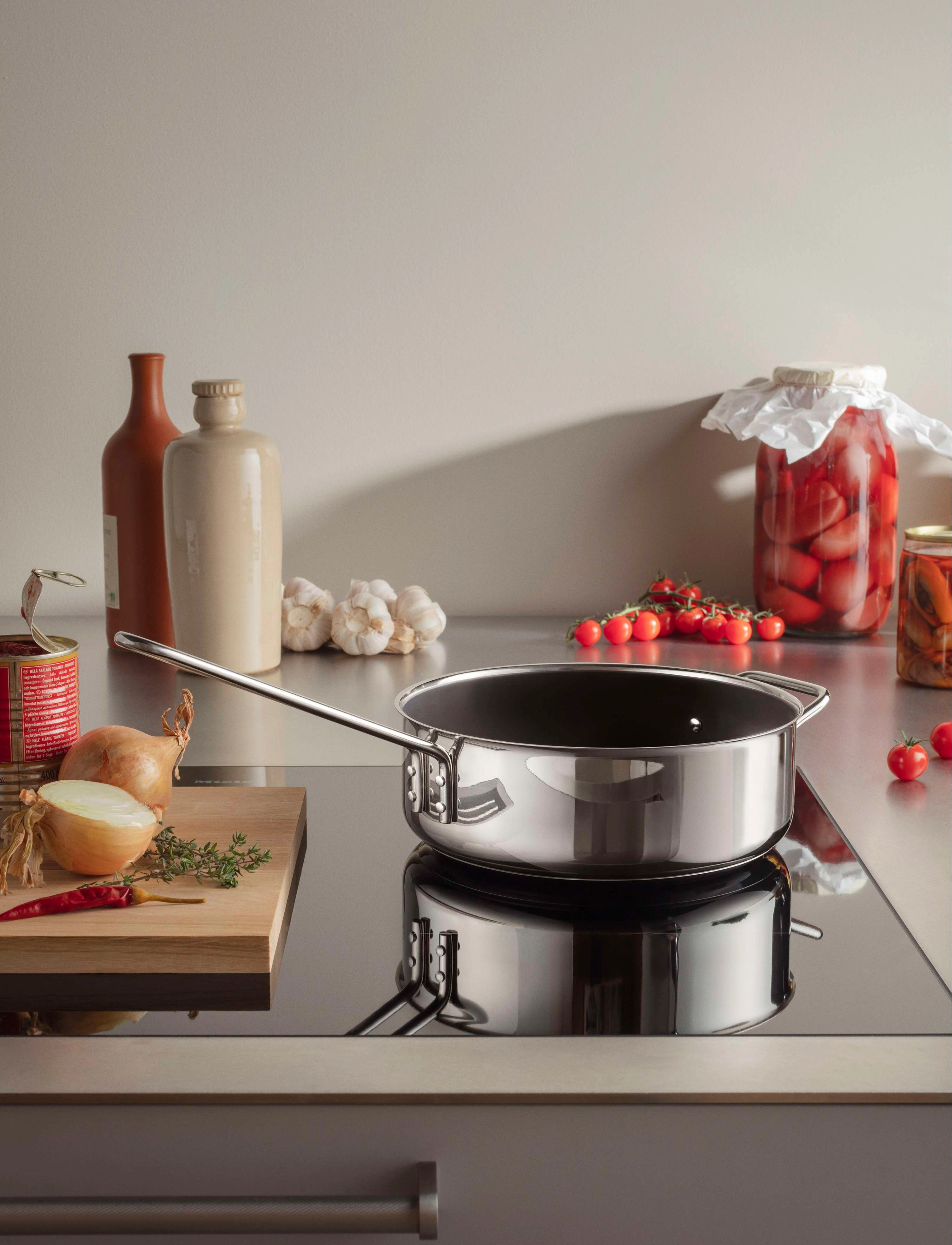 Eva Trio Stainless Steel Sauterpande 24 Cm Keramisk Slip-Let , Ø cm, Pots & Pans, Silber - Casserole Dishes, Homeware