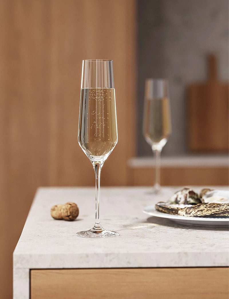 Eva Trio - Legio Nova champagne glass 6 pcs. - sektgläser - glass - 5