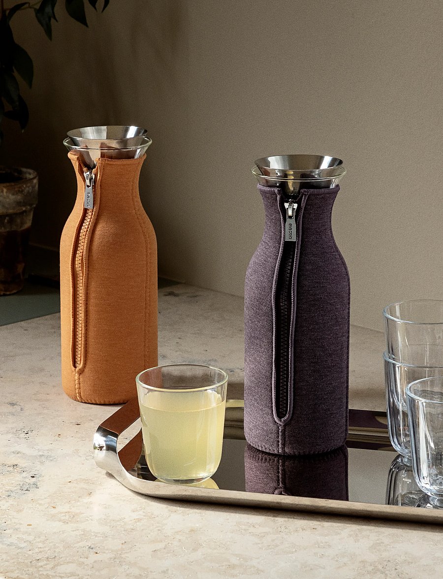 Eva Trio - Fridge carafe 1.0 L Fig - wasserkaraffen - fig - 2