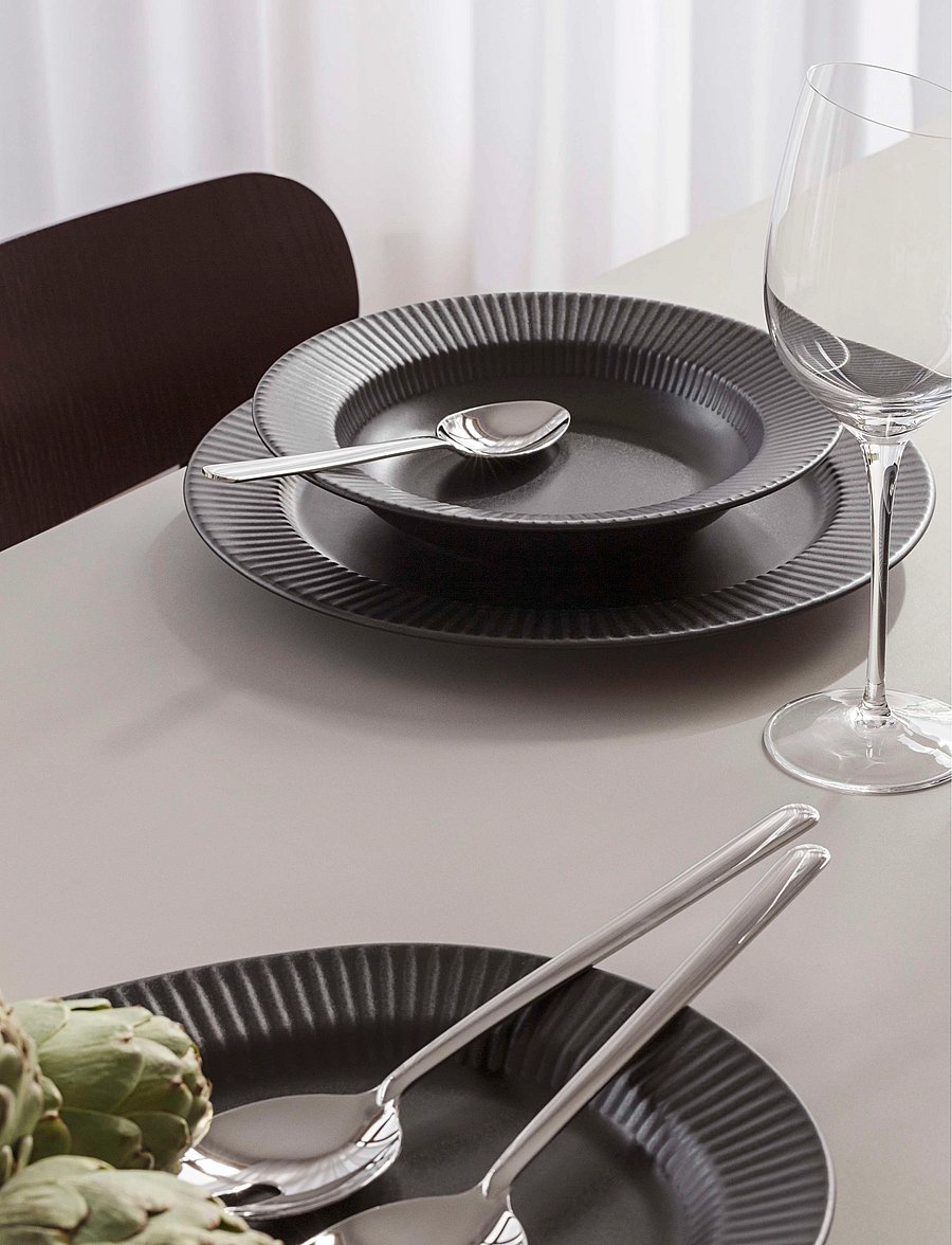 Eva Trio - Legio Nova Dinner plate 28 cm Black - black - 3