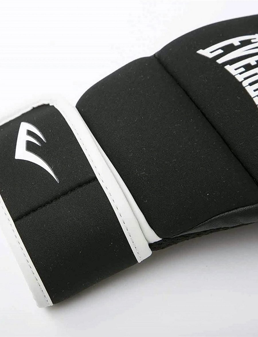 EVERLAST - Core Kickboxing Glove - boxsportausrüstung - black - 3