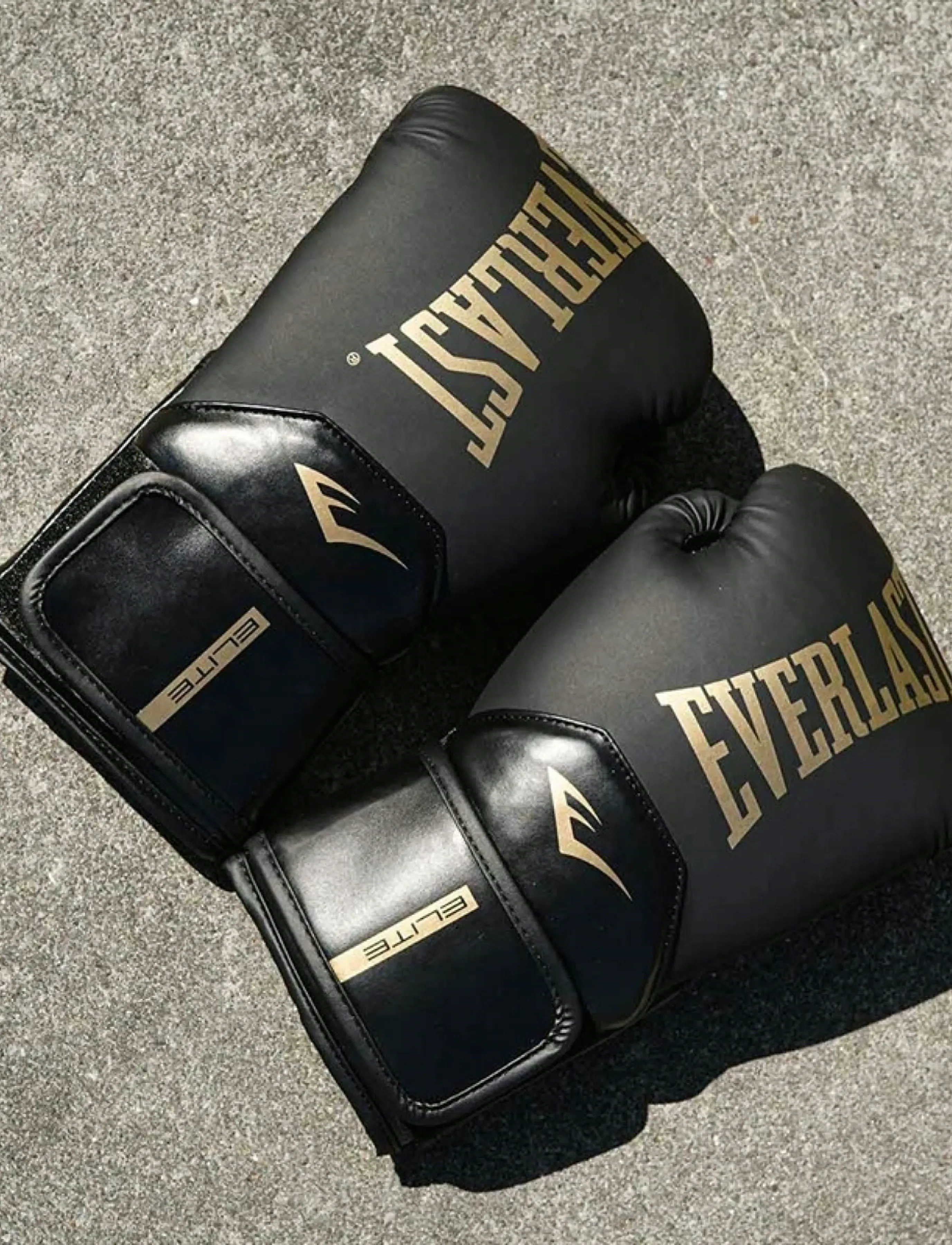 EVERLAST Elite 2 Boxing Glove, Boksehandske, Sort, Str: 10