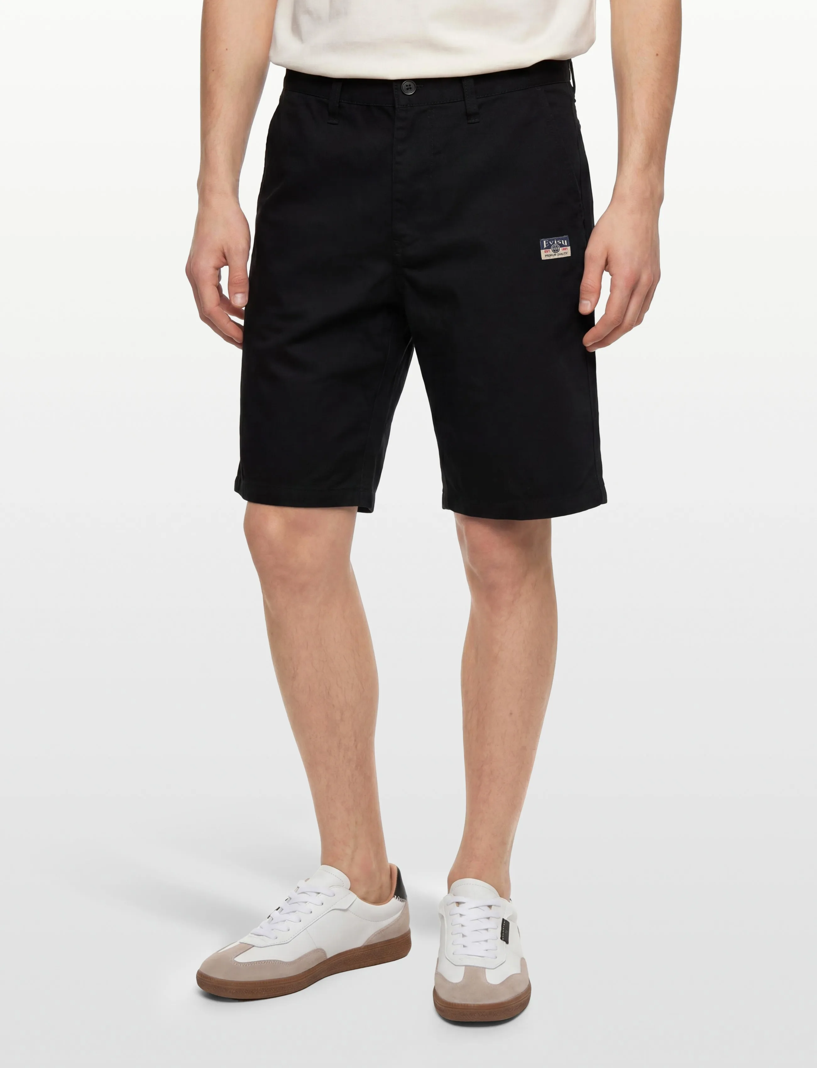 Evisu - SEAGULL PRINTED WOVEN SHORTS - casual shorts - black - 3