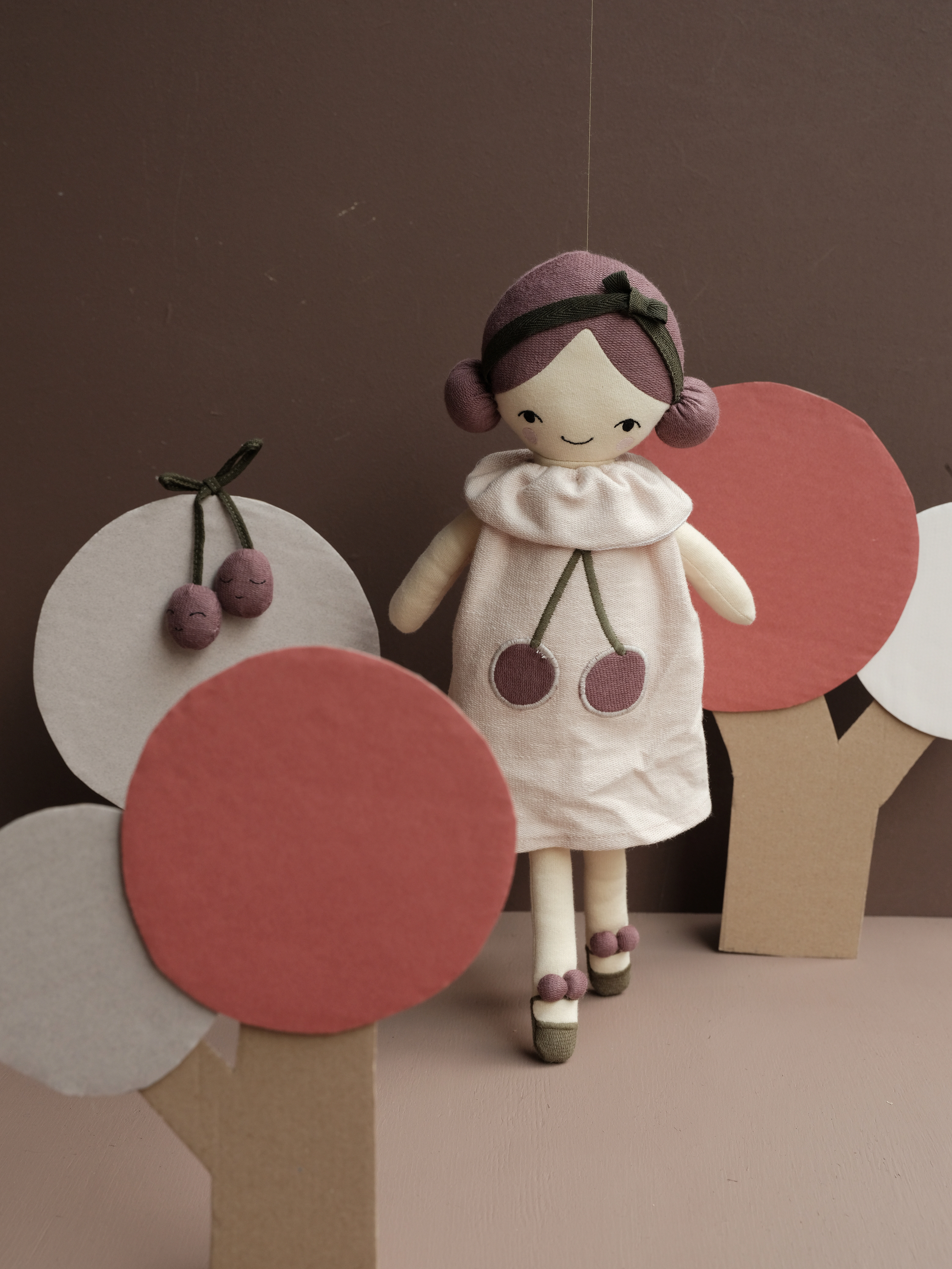 Fabelab - Fab Friends - Cherry Pie - knuffelspeelgoed - cherry - 2