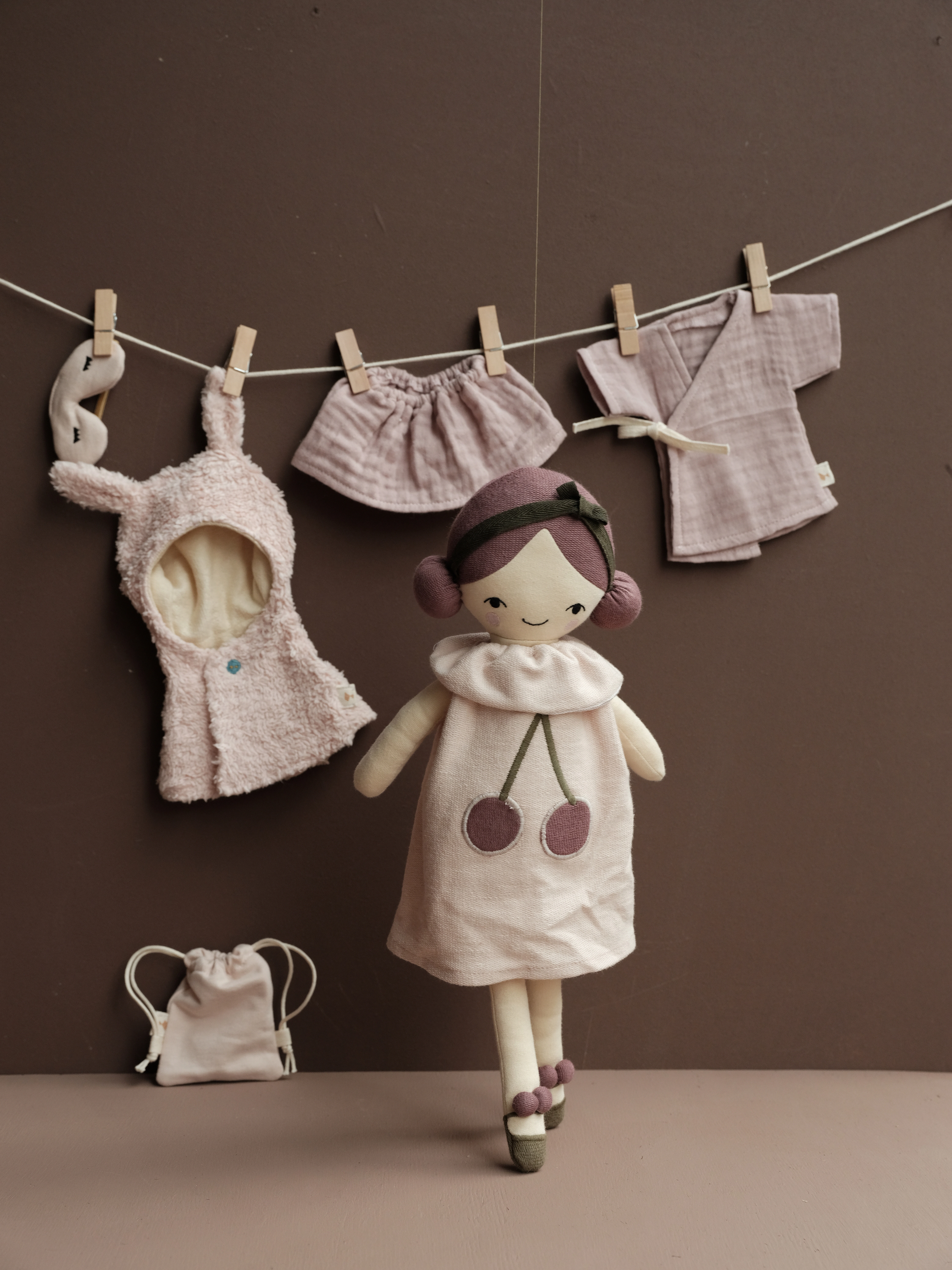 Fabelab - Fab Friends - Cherry Pie - knuffelspeelgoed - cherry - 3
