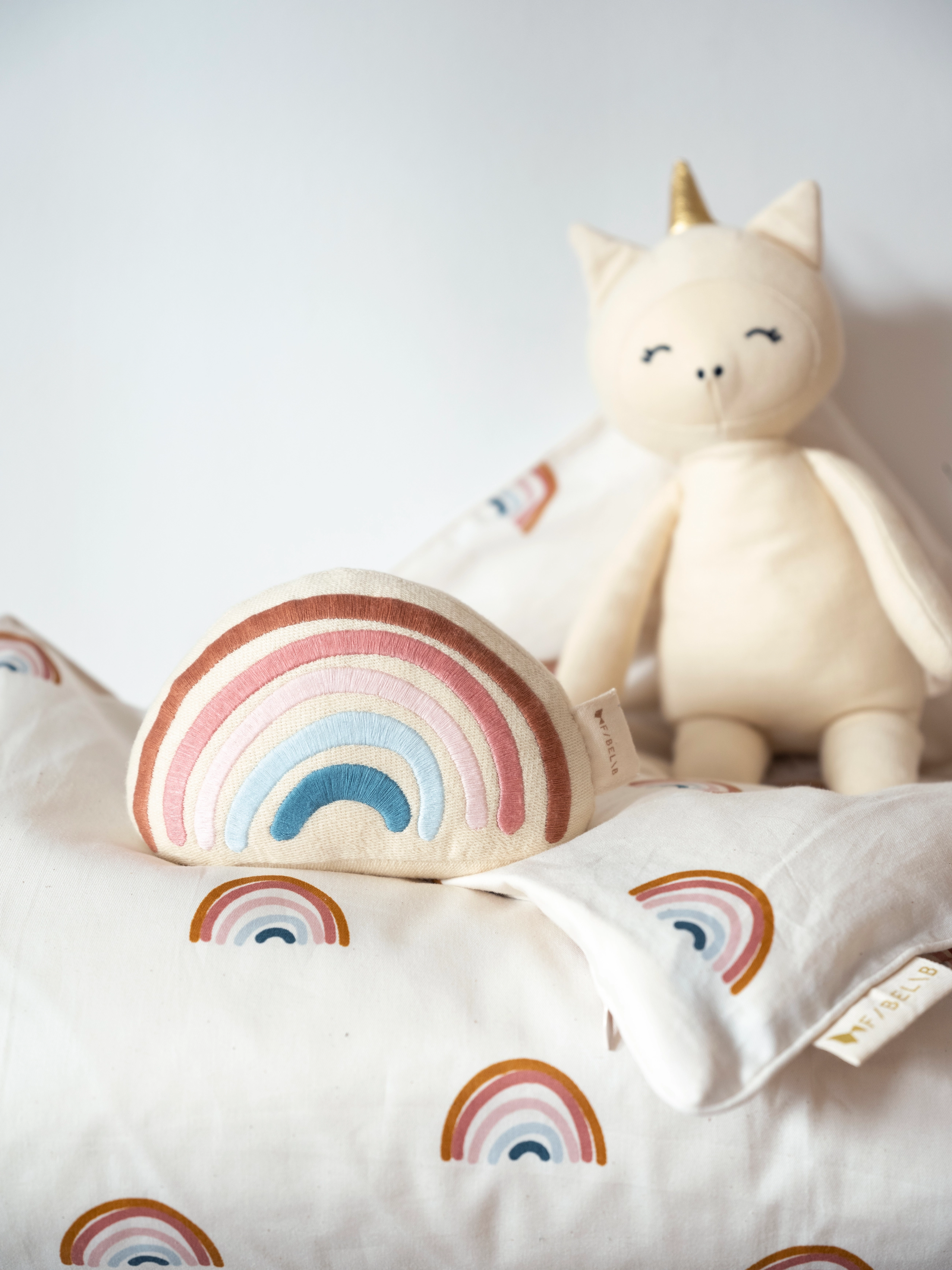 Fabelab Music Box Rainbow, 16X9.5 cm, Soft Spielzeug, Mehrfarbig/gemustert - Stuffed Kinder
