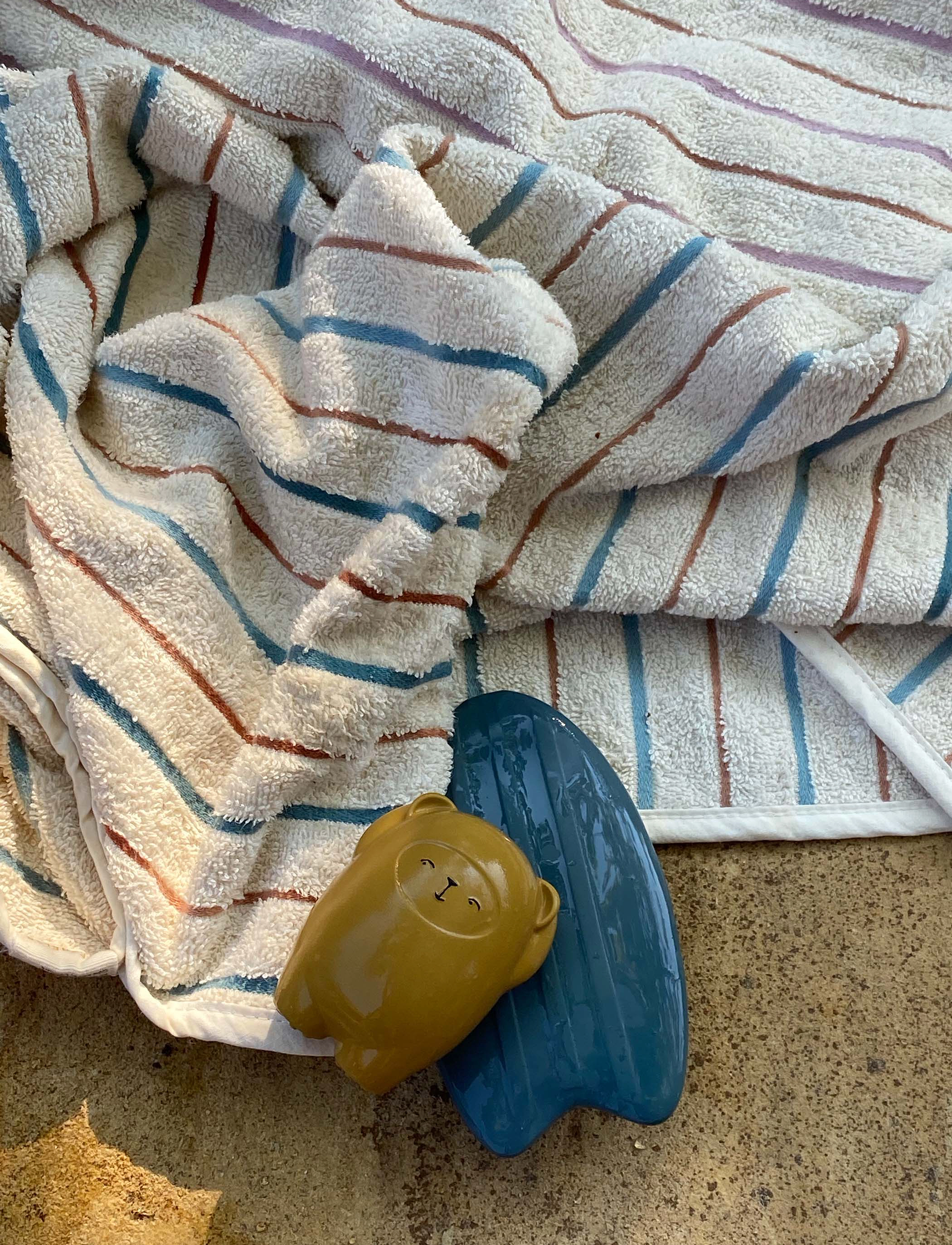 Fabelab - Bath Toys - Bob the Bear & Surfboar - badelegetøj - multi colours - 3