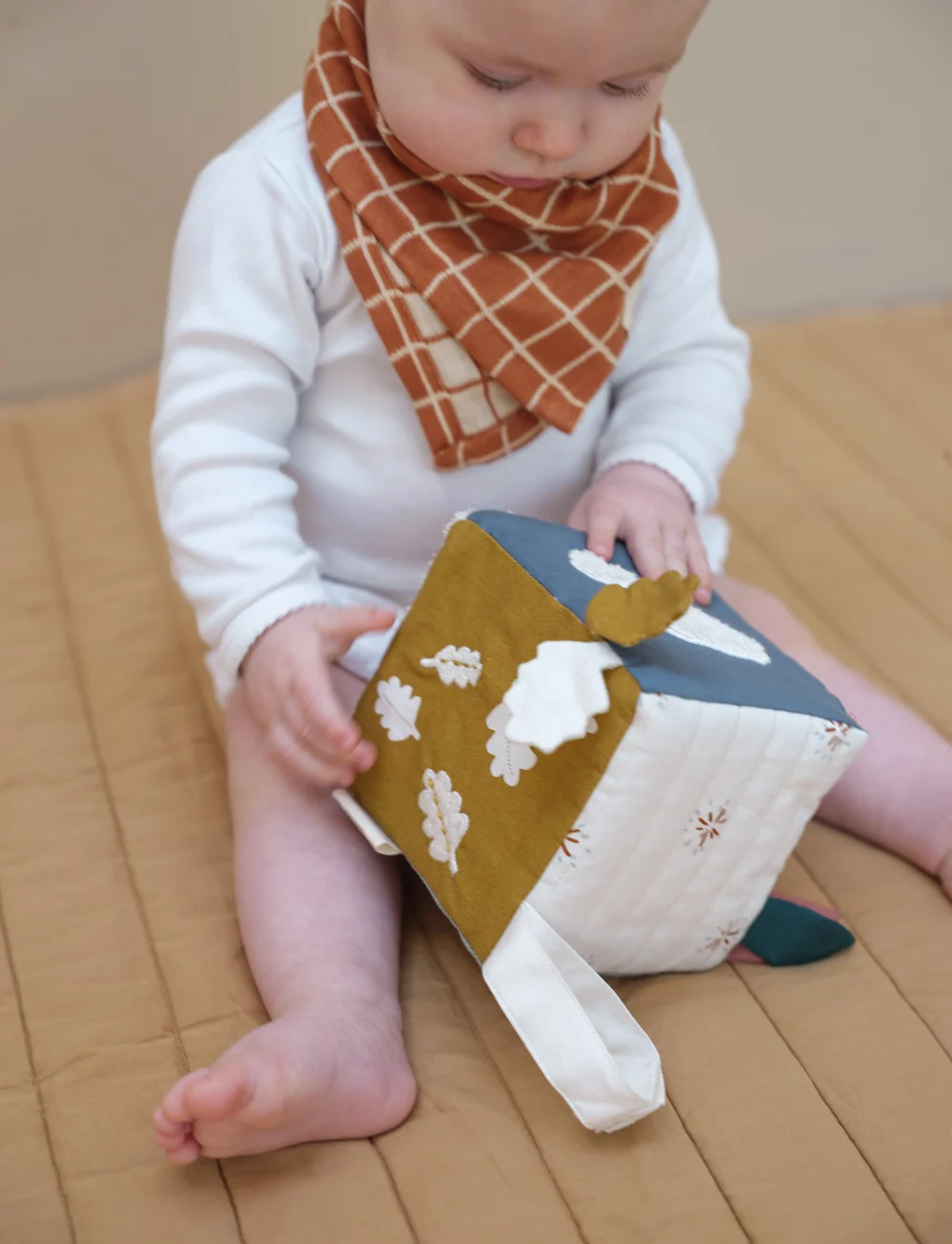 Fabelab - Fabric Cube - Nature Adventures - interactive toys - multi colours - 0