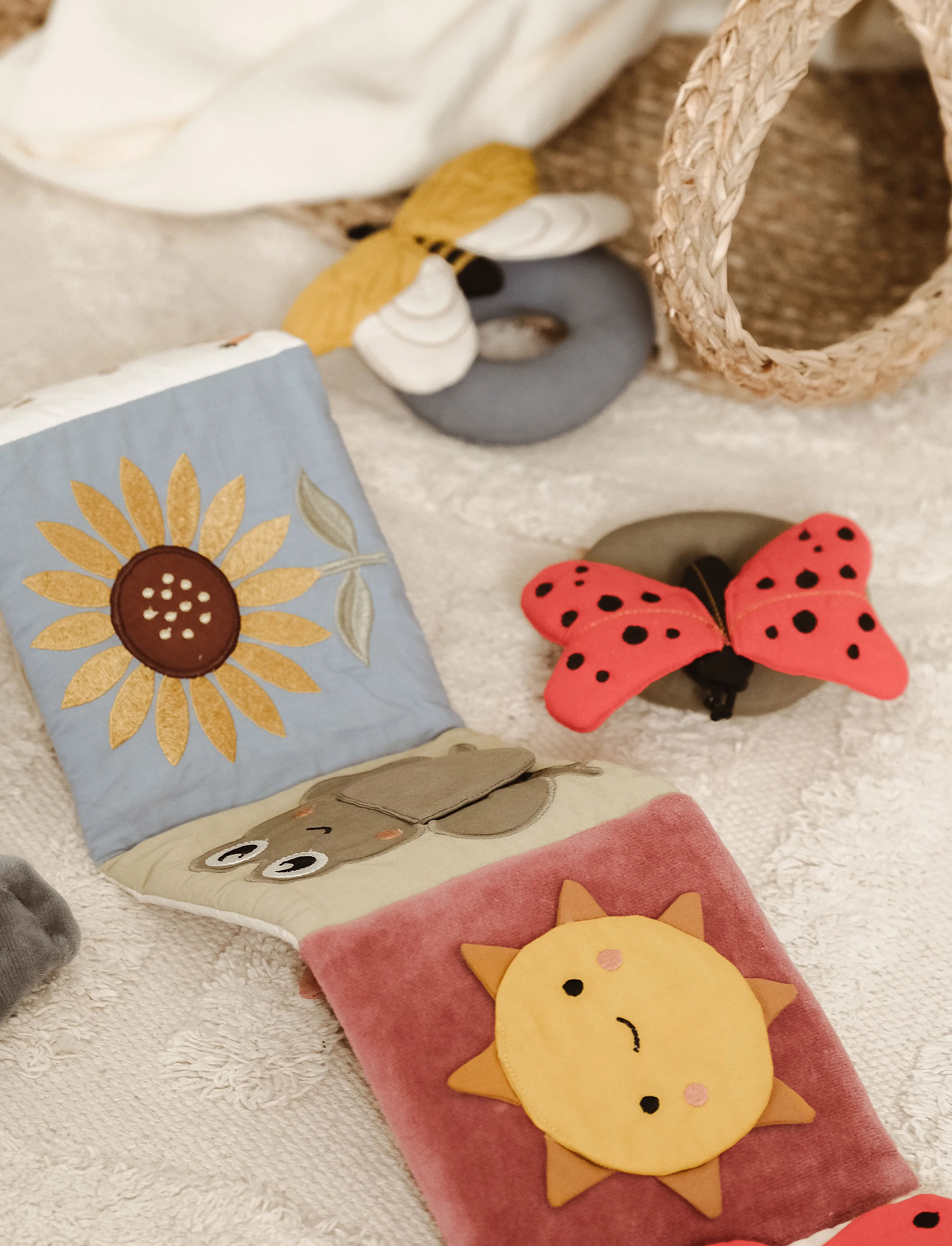 Fabelab Fabric Book Garden, One Size, Kids Books, Weiß - Baby Kinder