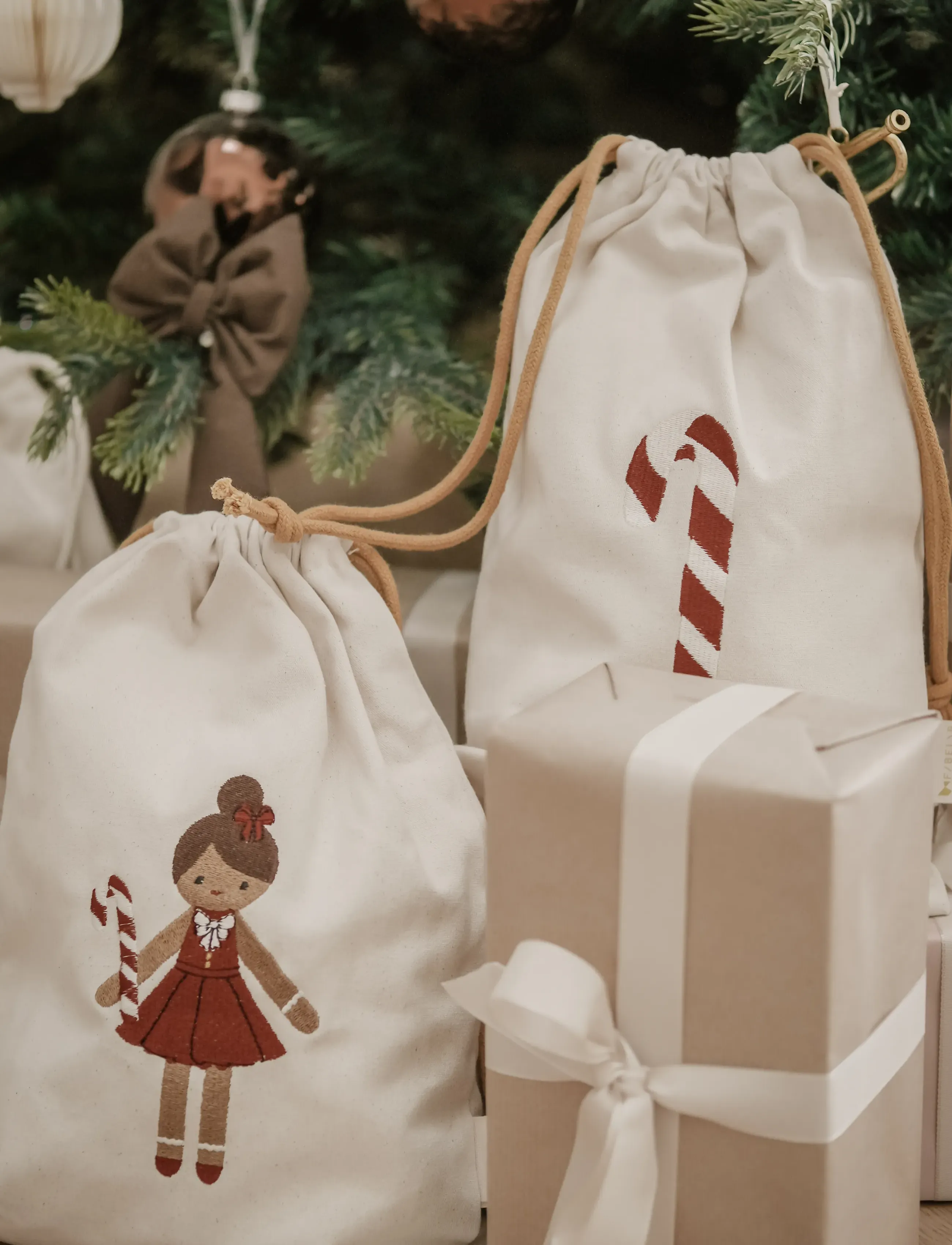 Fabelab - Christmas Gift Bags - Gingerbread G - lowest prices - seedpearl emb - 4