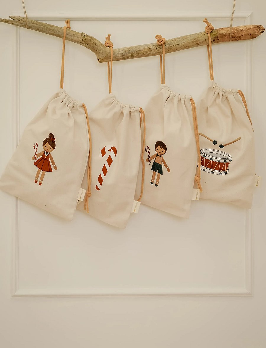 Fabelab - Christmas Gift Bags - Gingerbread B - seedpearl emb - 0