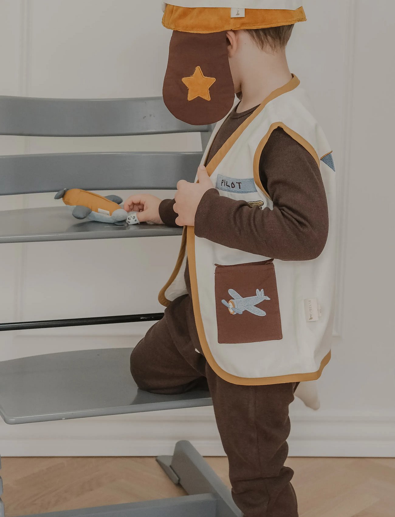 Dress-up - Little Flyers - Pilot - SEEDPEARL