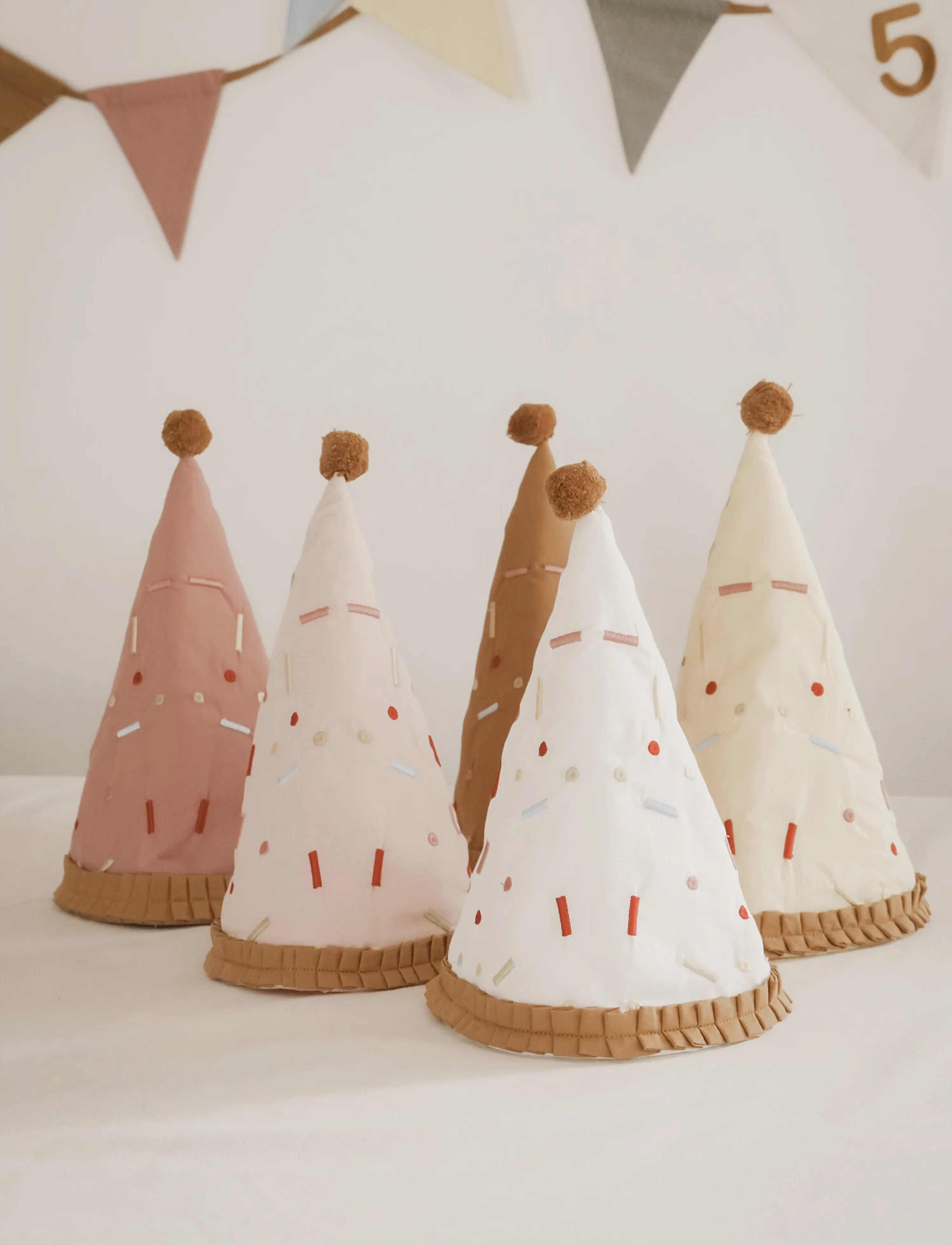 Fabelab - Celebration Hats 5-pack - Rose Mix - barnkalas - peach whip - 0