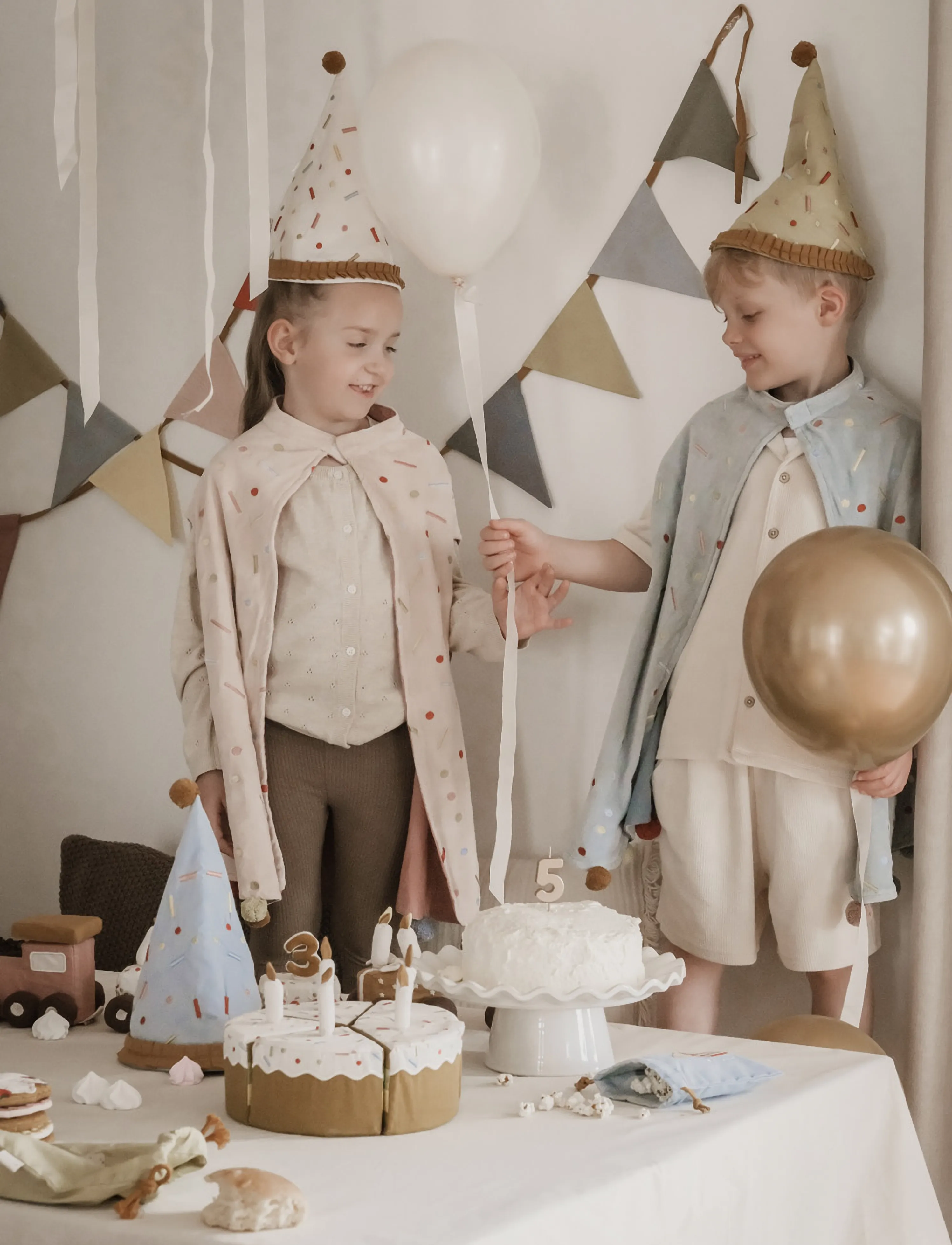 Fabelab - Celebration Hats 5-pack - Rose Mix - barnkalas - peach whip - 3