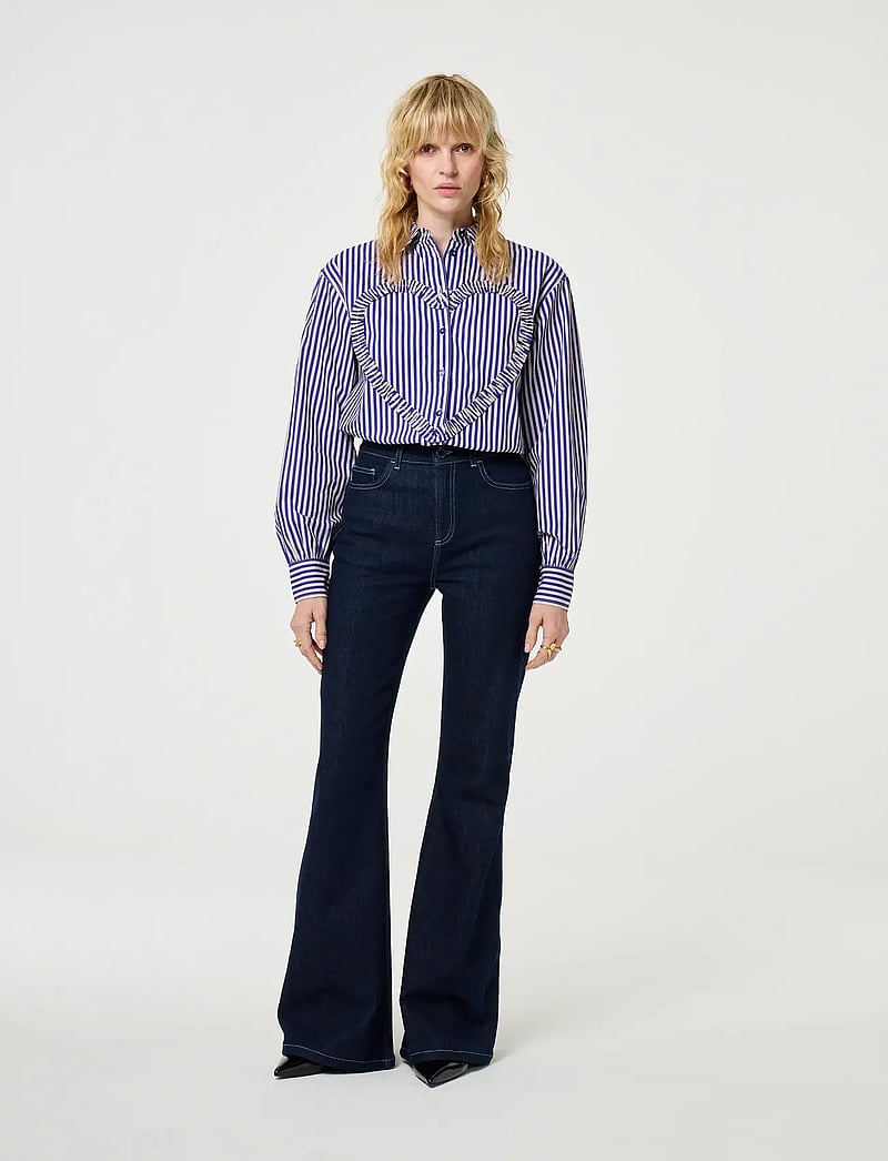 Fabienne Chapot - Alex Heart Blouse - long-sleeved shirts - cosy white/royal cobalt - 0