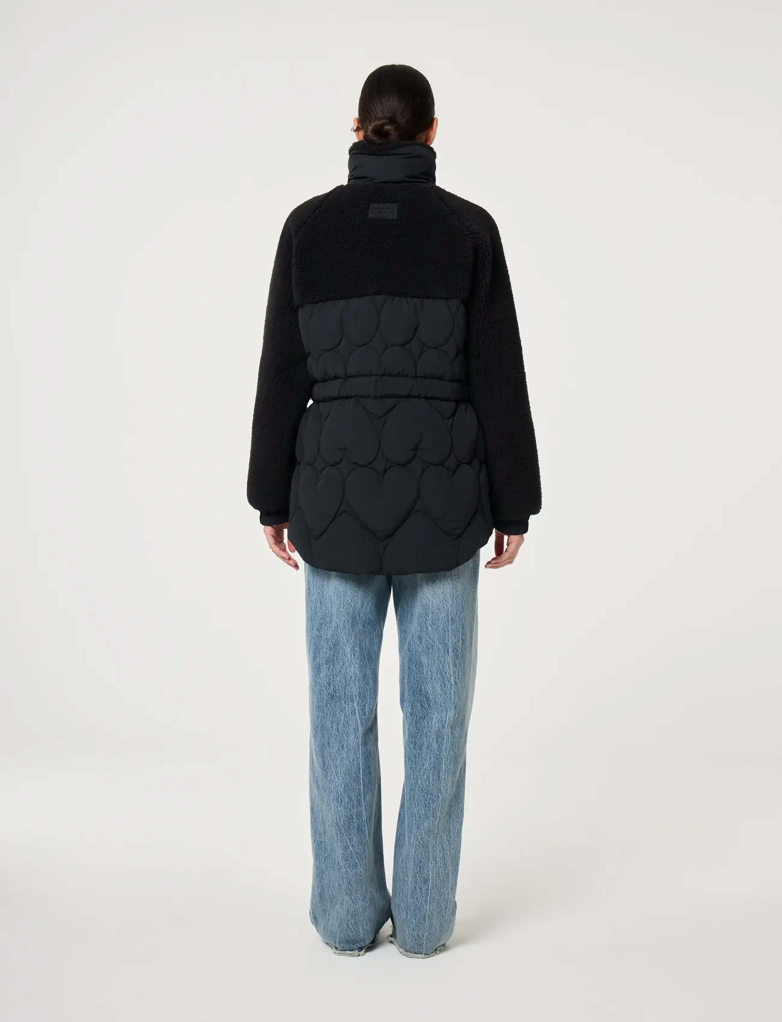Uma Coat 4