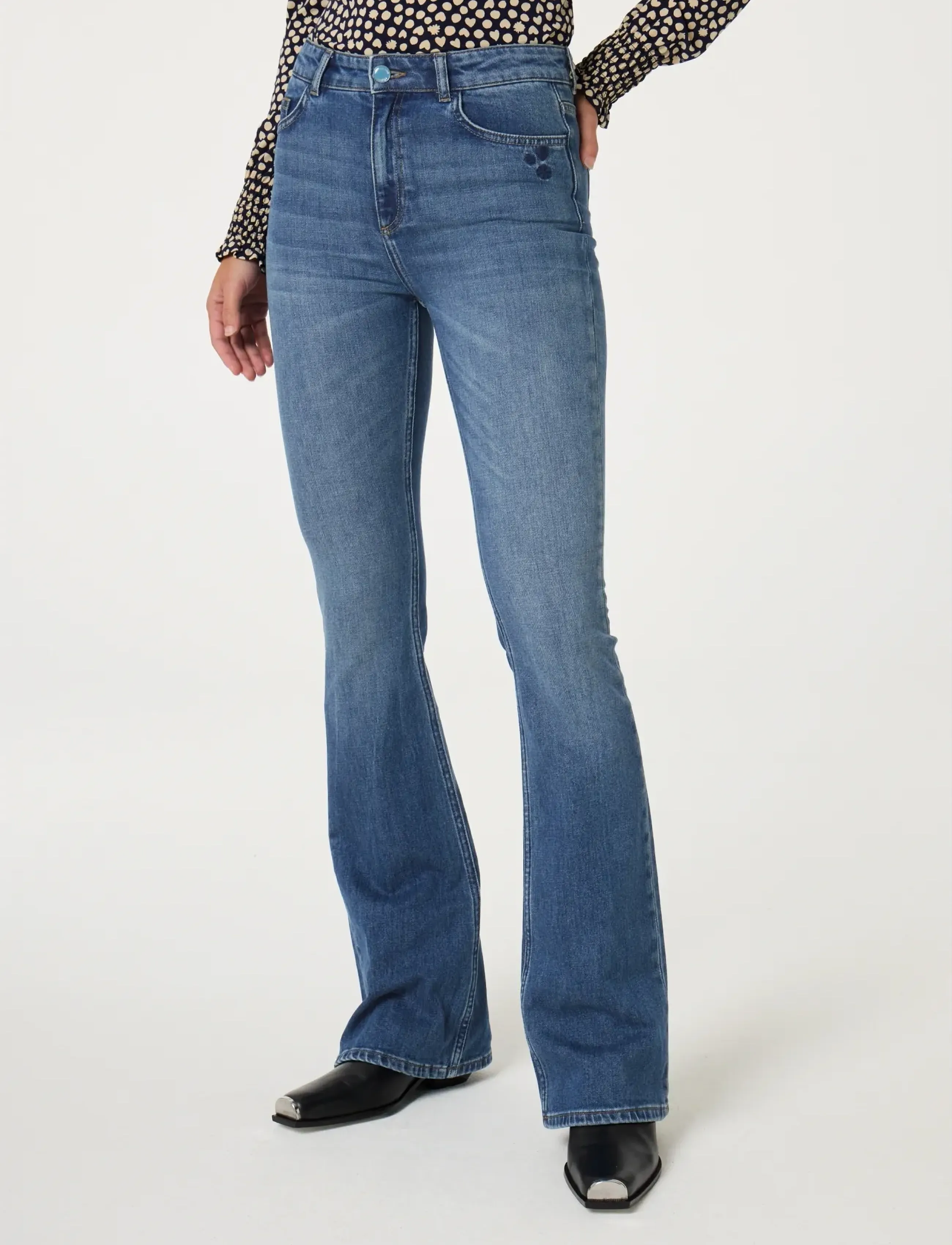 Fabienne Chapot - Eva Flare Jeans - utsvängda jeans - mid blue - 1