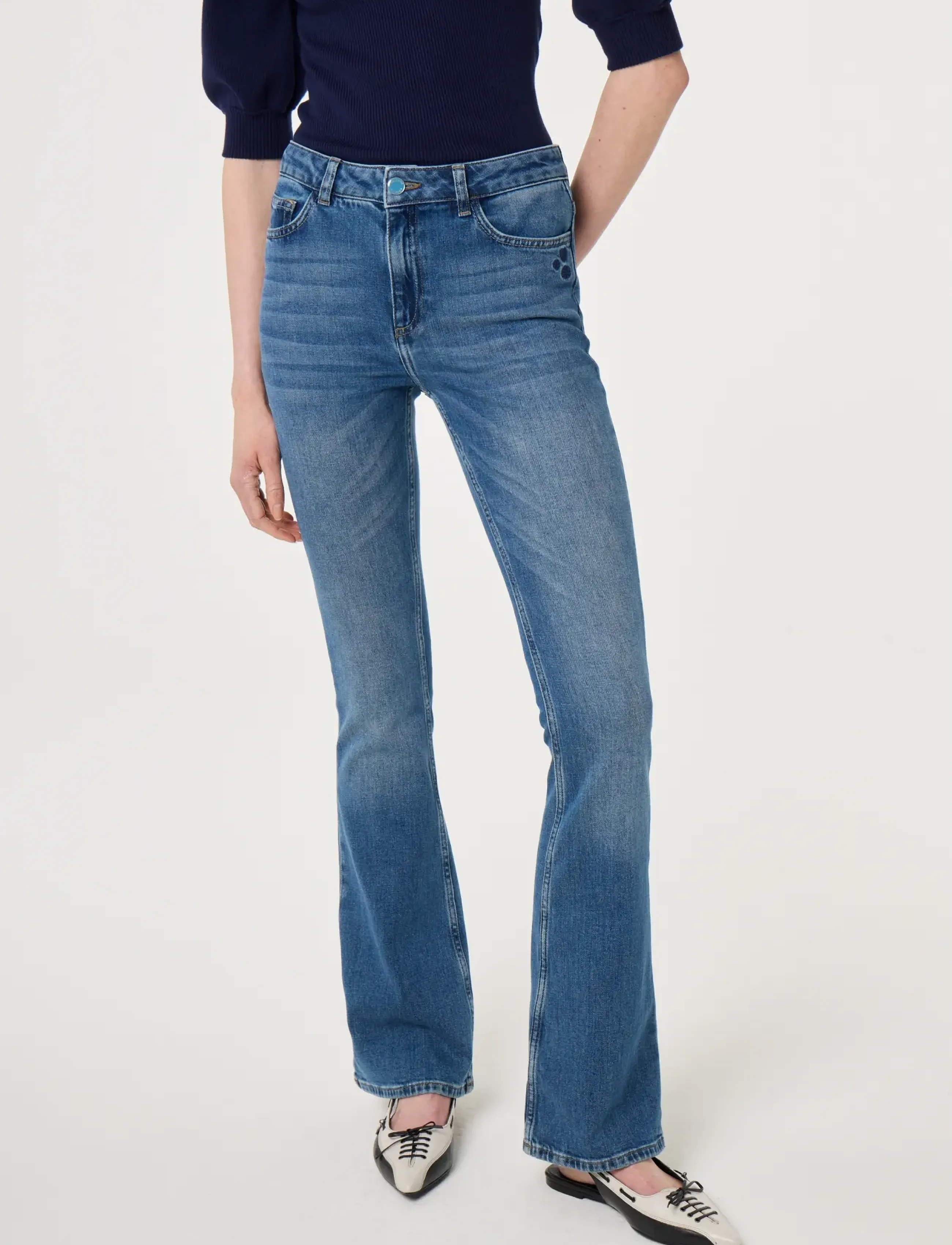 Fabienne Chapot - Eva Flare Jeans - alt laiad teksad - mid blue - 3