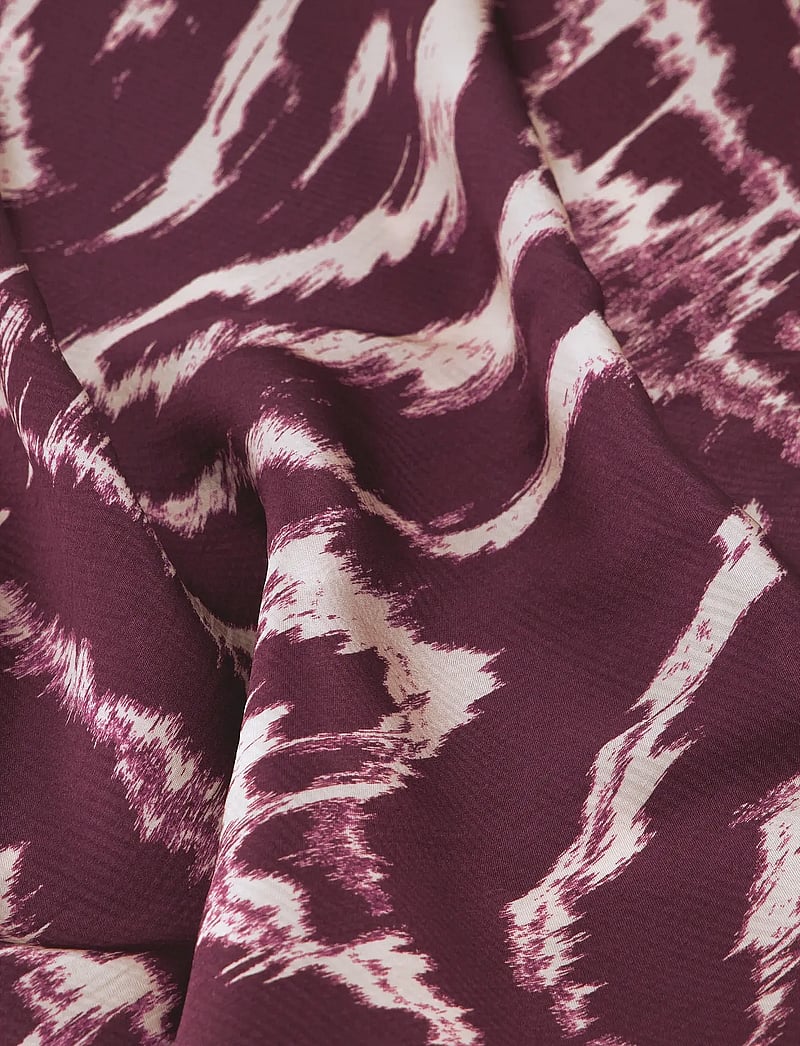 Fabienne Chapot - Laurent Skirt - satin skirts - deep burgundy/creme - 4