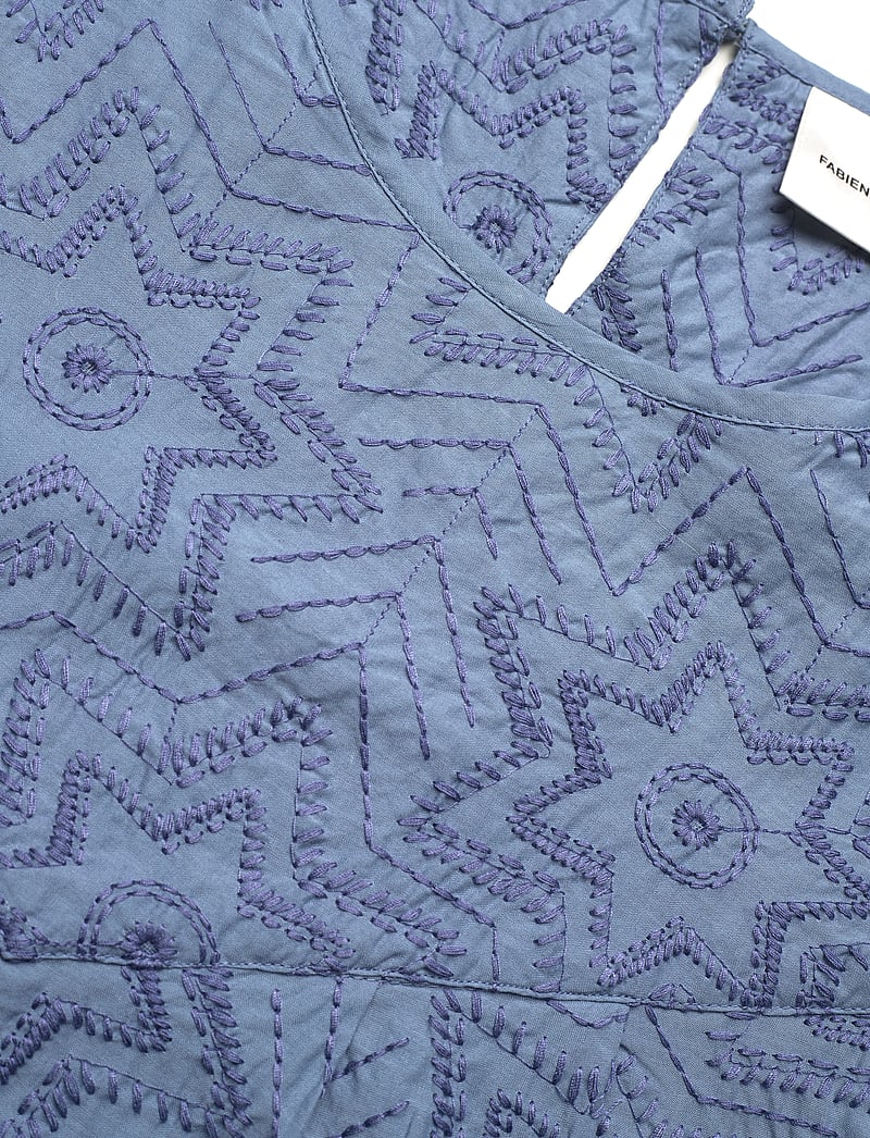 Fabienne Chapot - Mya Top Allover Embro - langärmlige blusen - kahlo blue - 5