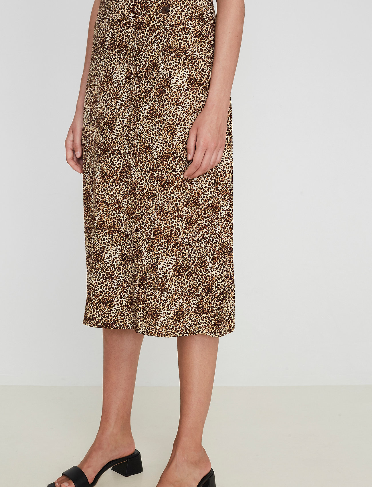 Faithfull The Brand - Milana Wrap Skirt - charlie leopard print - 4