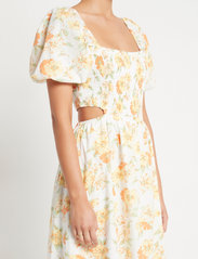 Faithfull The Brand - LOUCETTA MIDI DRESS - summer dresses - palermo floral print - 5