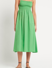 Faithfull The Brand - BRYSSA MIDI DRESS - sukienki letnie - green - 2