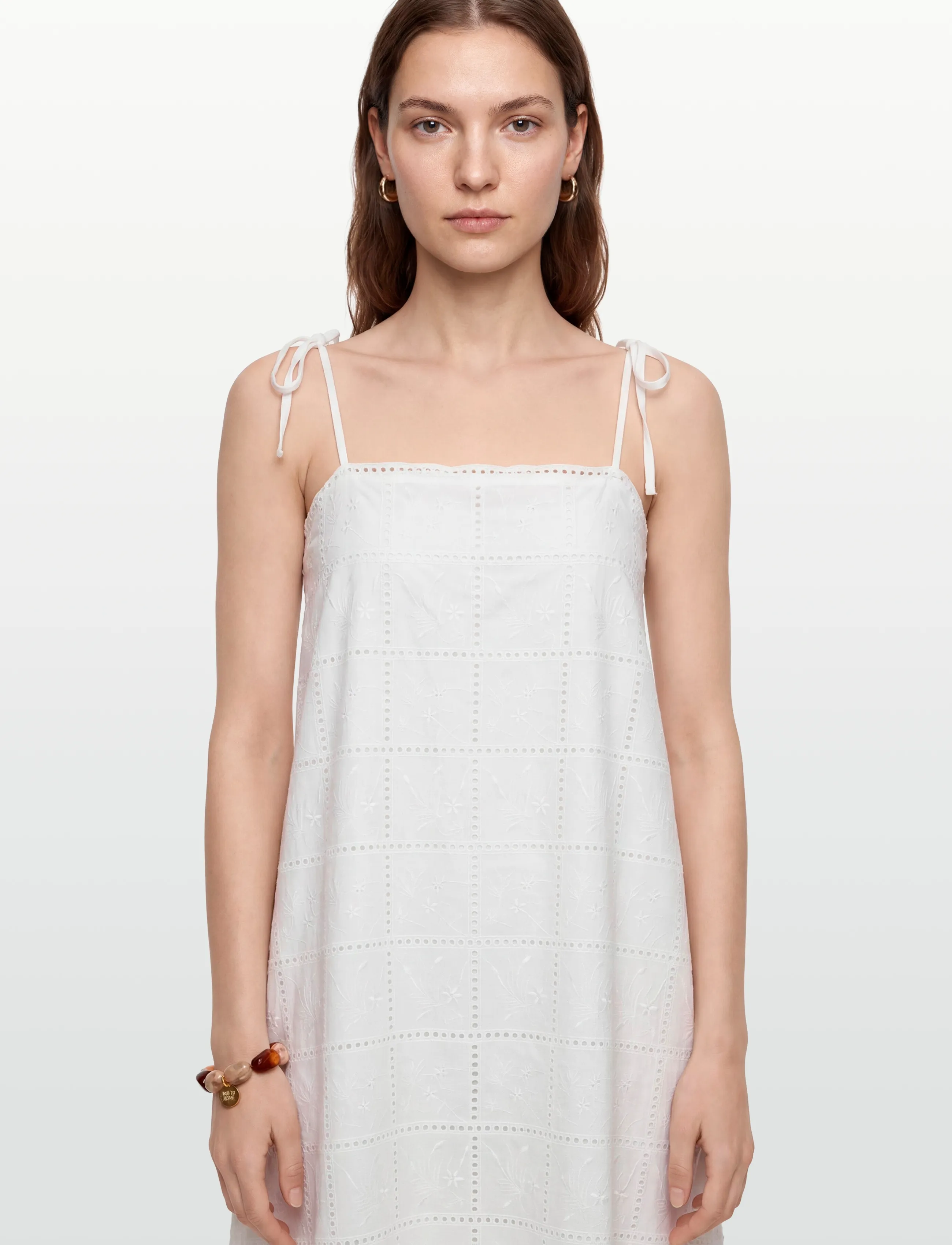 Faithfull The Brand - MORA MIDI DRESS - konfirmation - handkerchief broderie white - 3